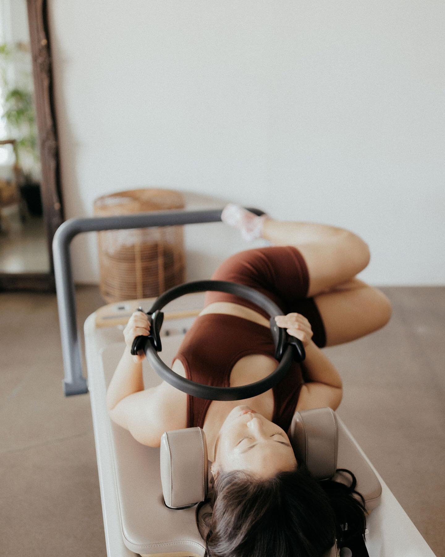 RESTORATIVE MOVEMENT 🕊️
(I want to feel: stretchy + stress-free)
⠀⠀⠀⠀⠀⠀⠀⠀⠀
Join us every Wed 3:30pm + Sun 10:20am
⠀⠀⠀⠀⠀⠀⠀⠀⠀
Awaken every muscle, improve range of motion, and ease tension in the body and mind. The Restorative Movement is ideal for pa