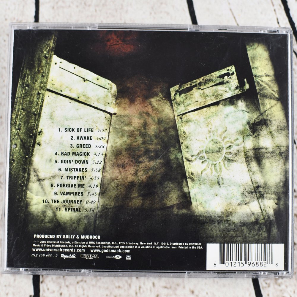 Awake de The Darkening, CD chez lwowitsch - Ref:125304644