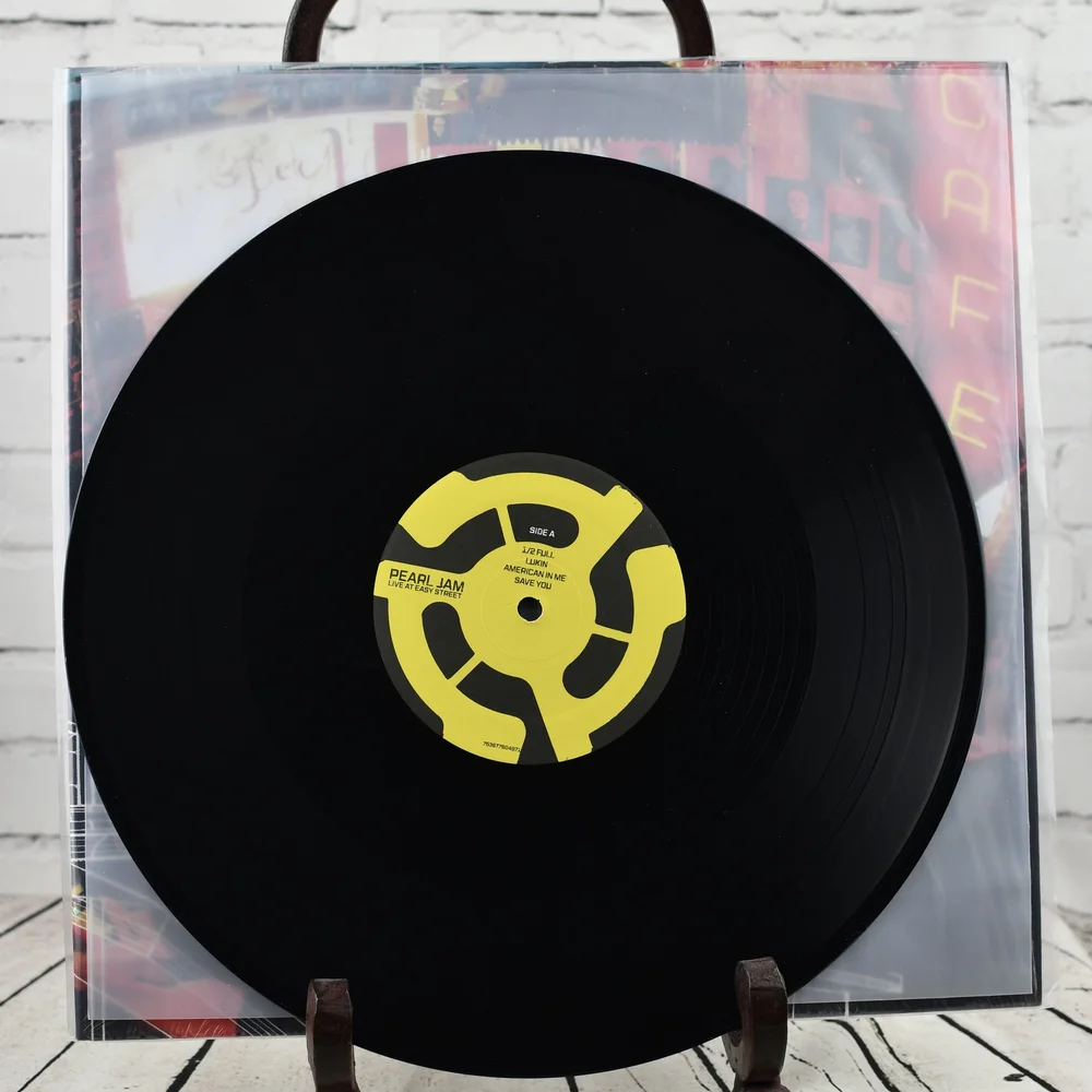 Pearl Jam – Live At Easy Street, 12