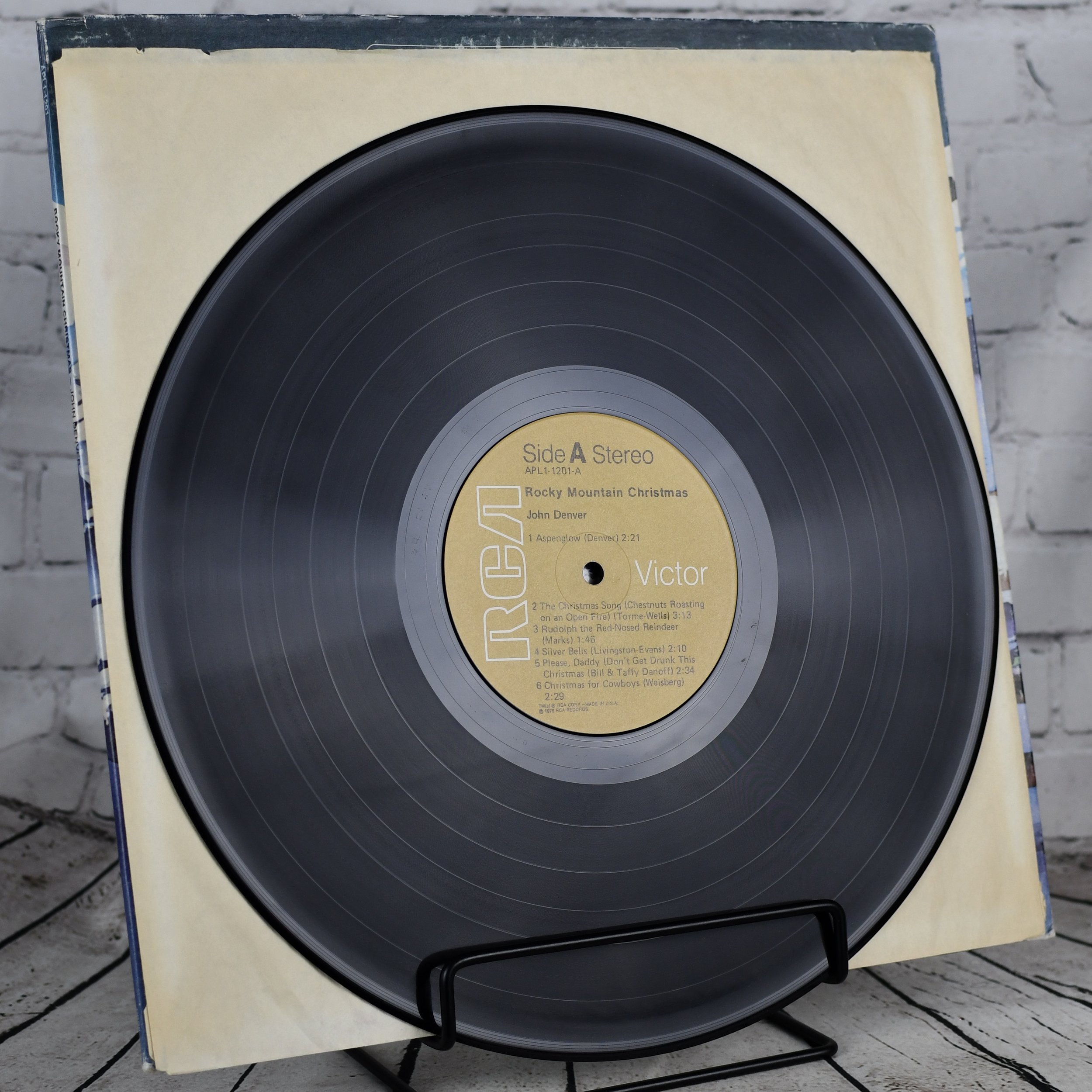 Madonna – Material Girl, 12