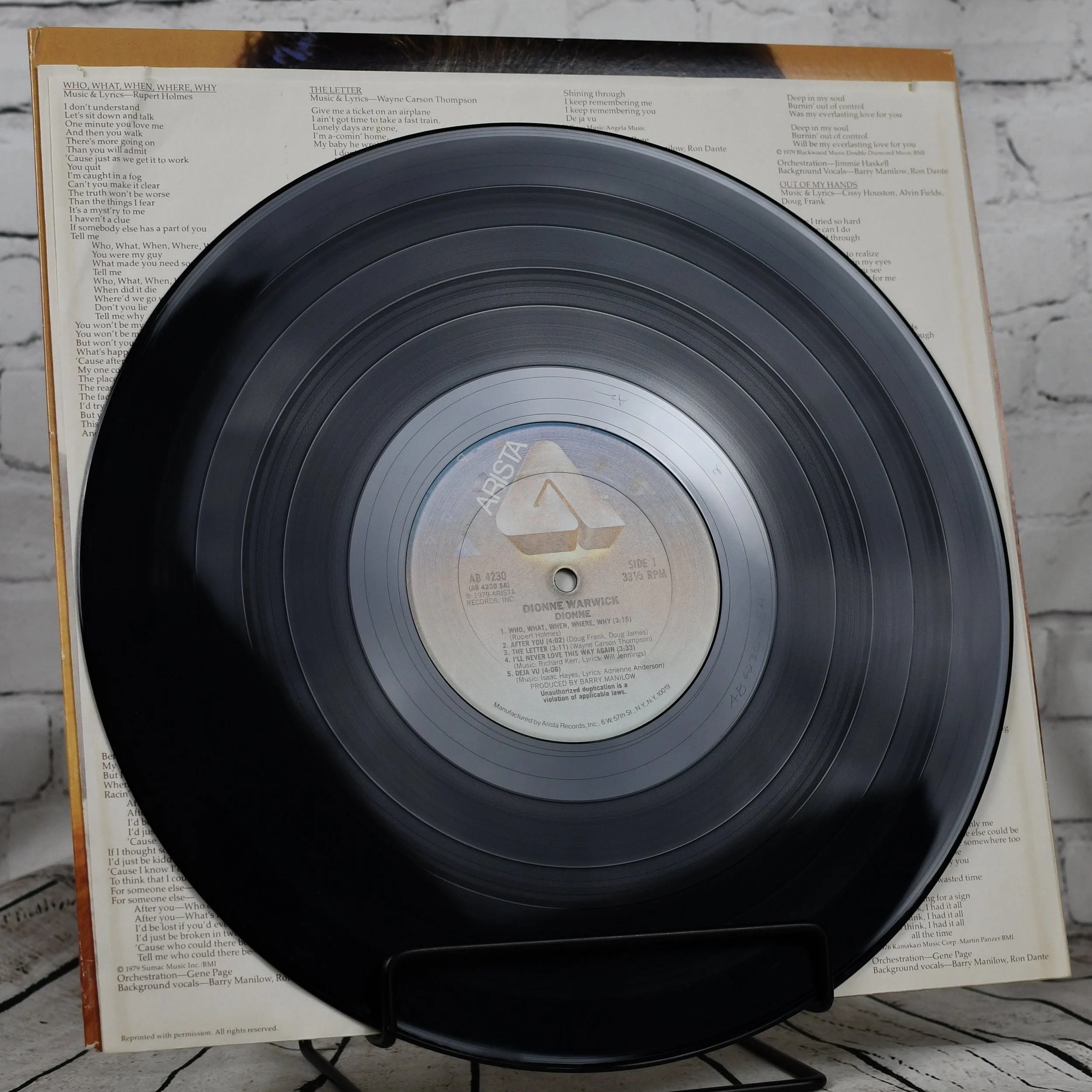 Spin N Round Music & Collectibles Shop