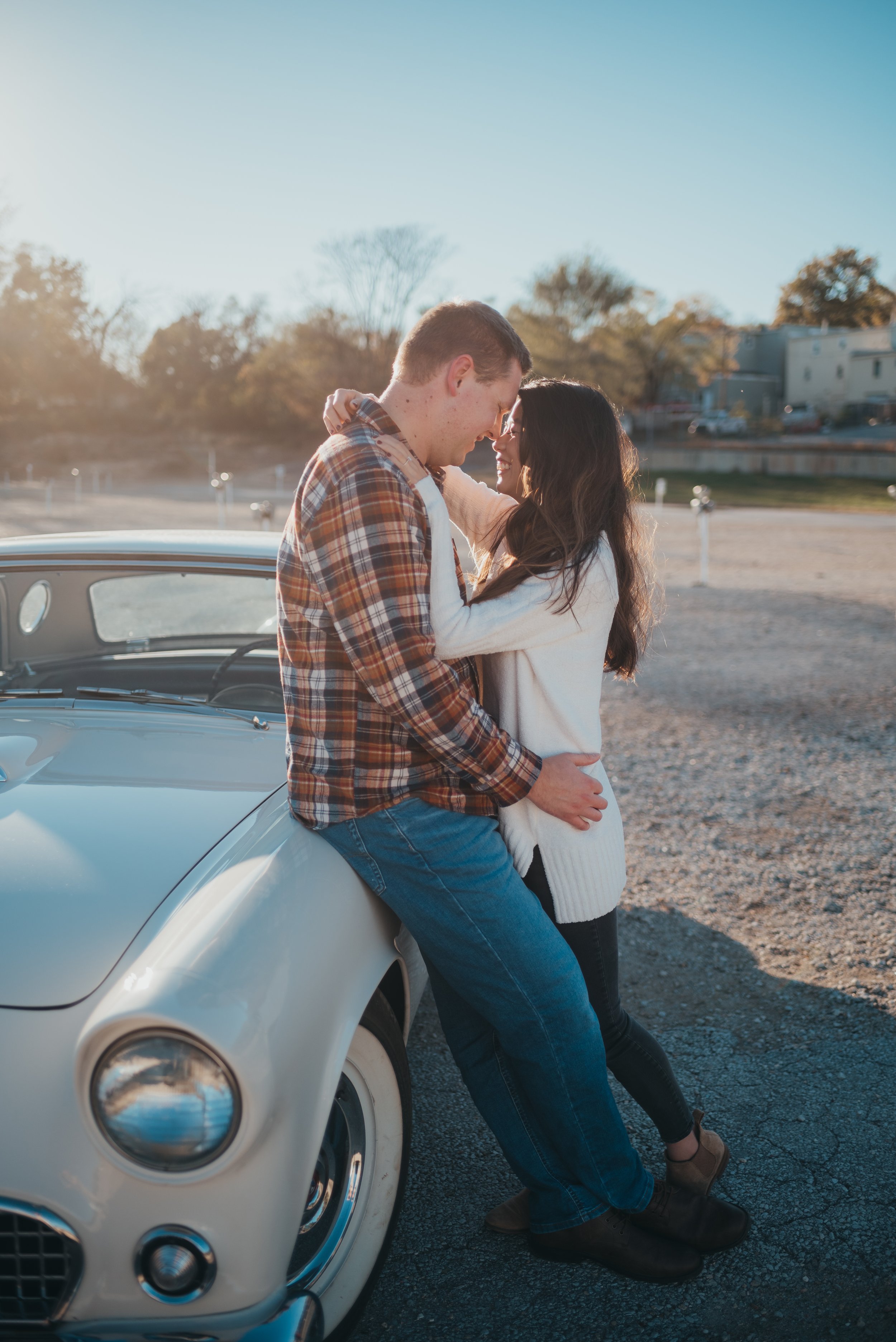 engagement-session-boulevard-drive-in-theatre-kansas-city-photographer-denise-jambor-photography-marie-and-trevor-blog (2).jpg