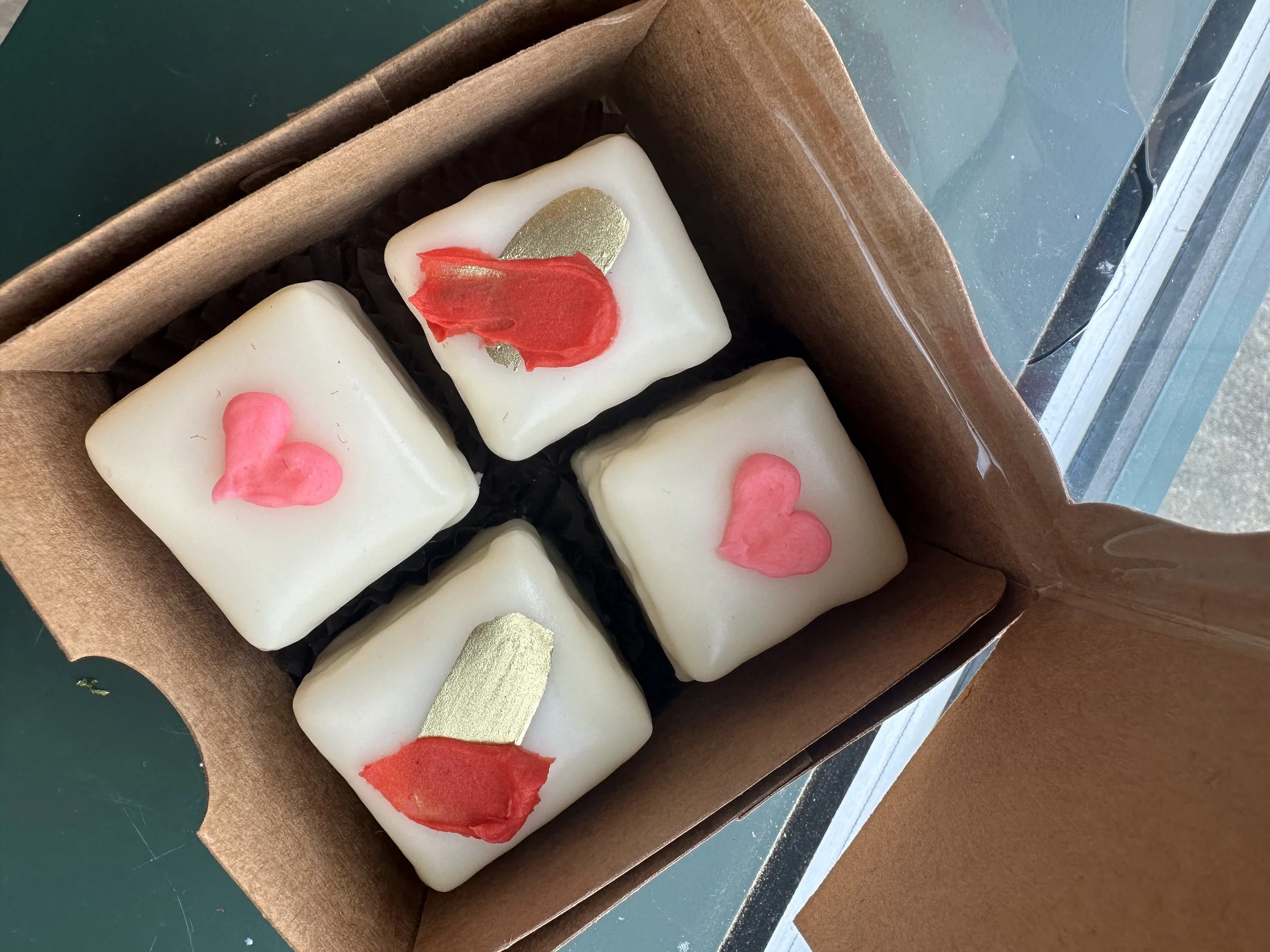 Order Valentines Flowers — Threefoot Blooms