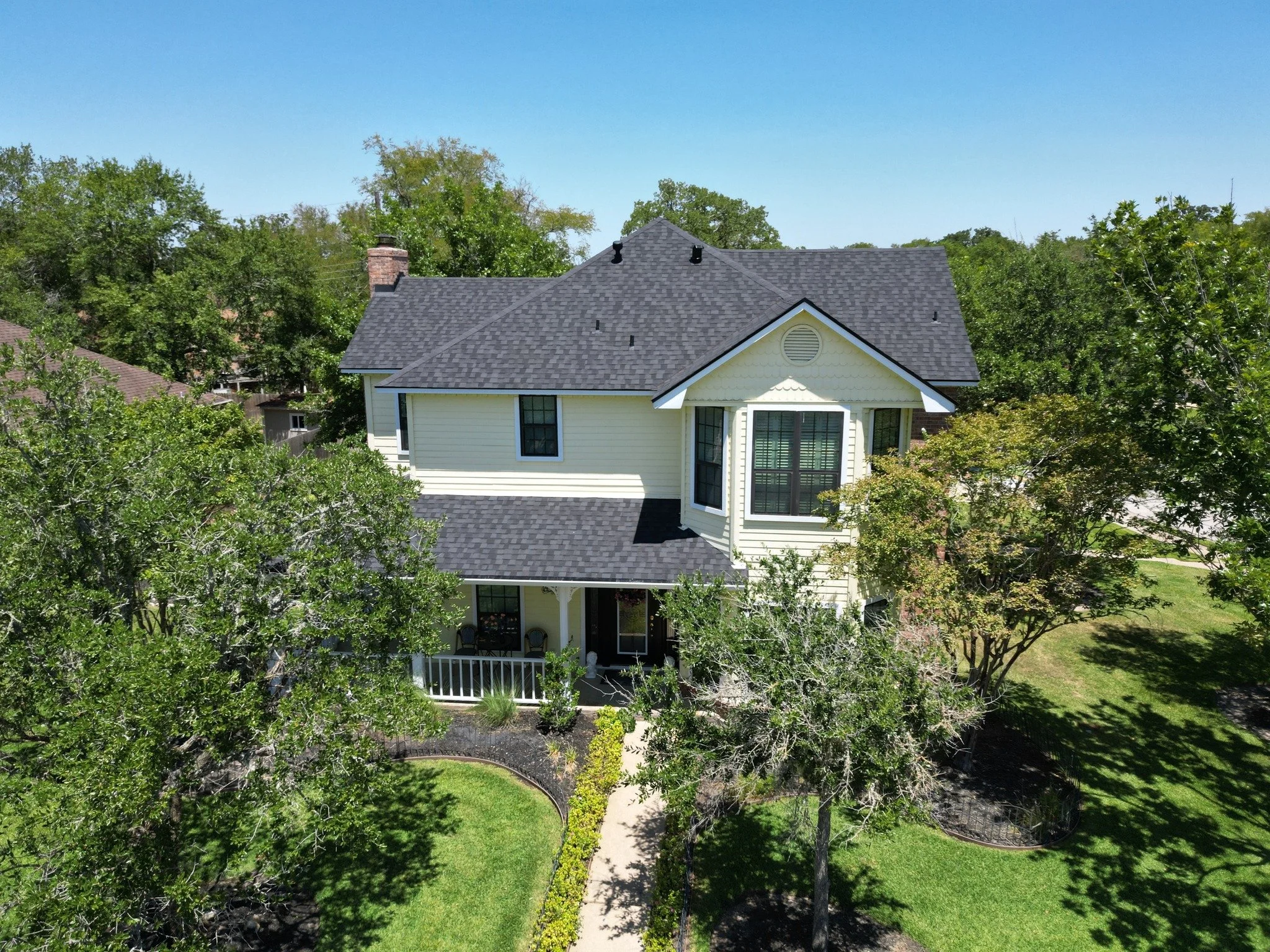 residential_roofing_by_united_roofing_and_sheetmental.jpg