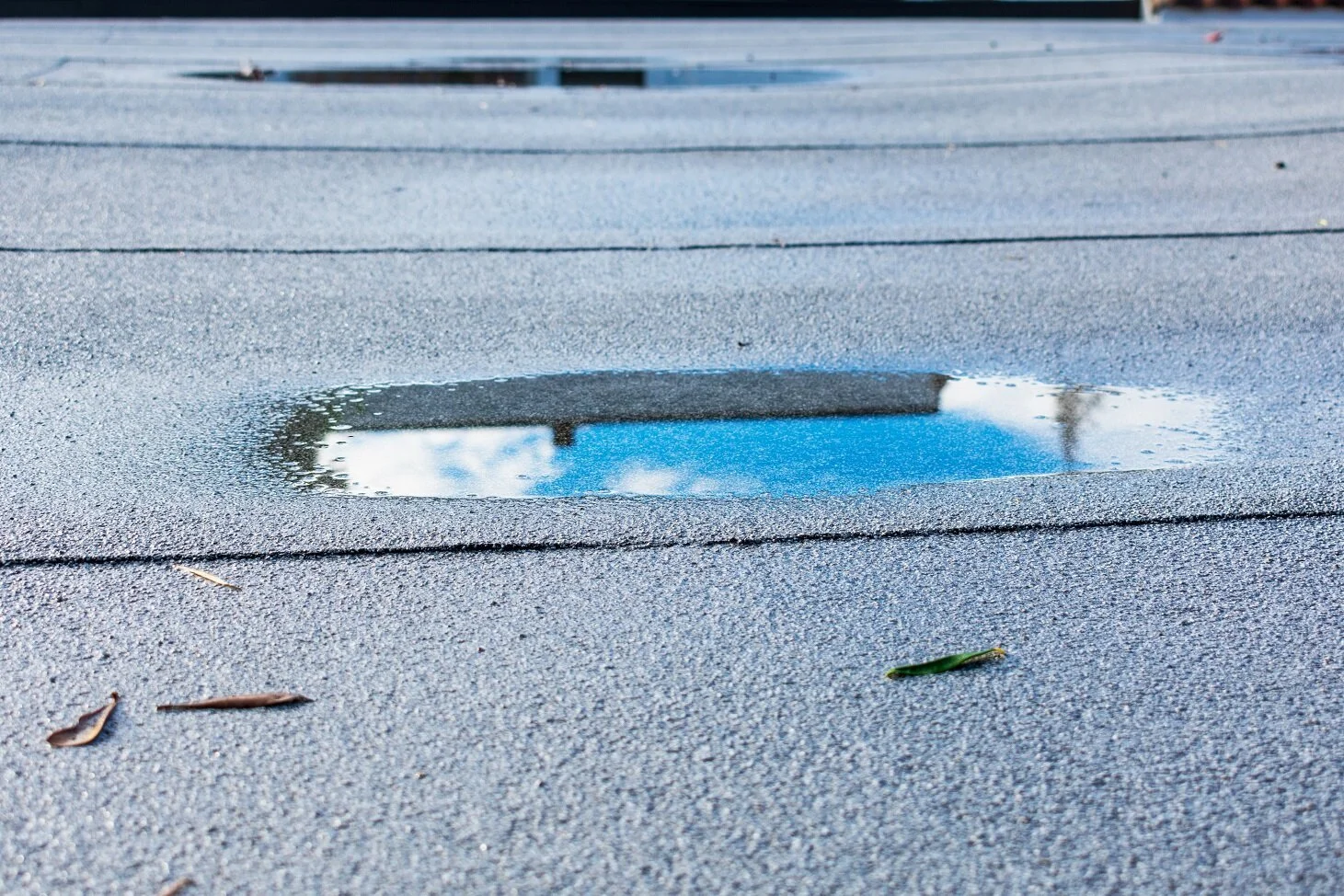 Signs That Your Commercial Roof May Need Replacing