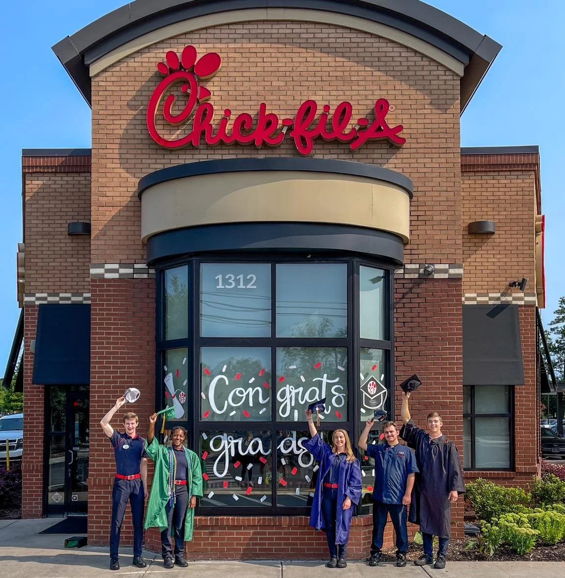 🎓Hats off to you, 2025 Graduates!
🎓Tomorrow, we&rsquo;re celebrating you! 

On Tuesday, June 3, from 5:00-8:00 pm, join 
Chick-fil-A Summerville as we honor our local high school and college graduates with a treat. 

To participate: 
1. Place an or