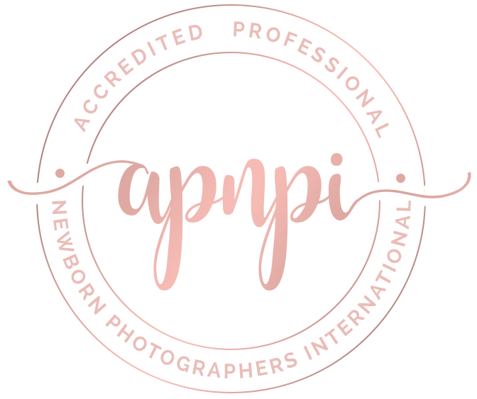 accredited-professional-newborn-photographers-international-apnpi-logo