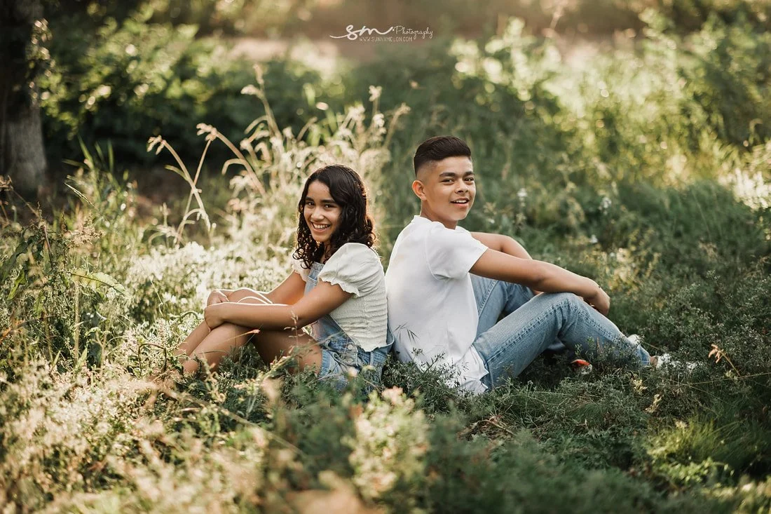 Golden Hour Magic: A Lifestyle Outdoor Sibling Session in Portland