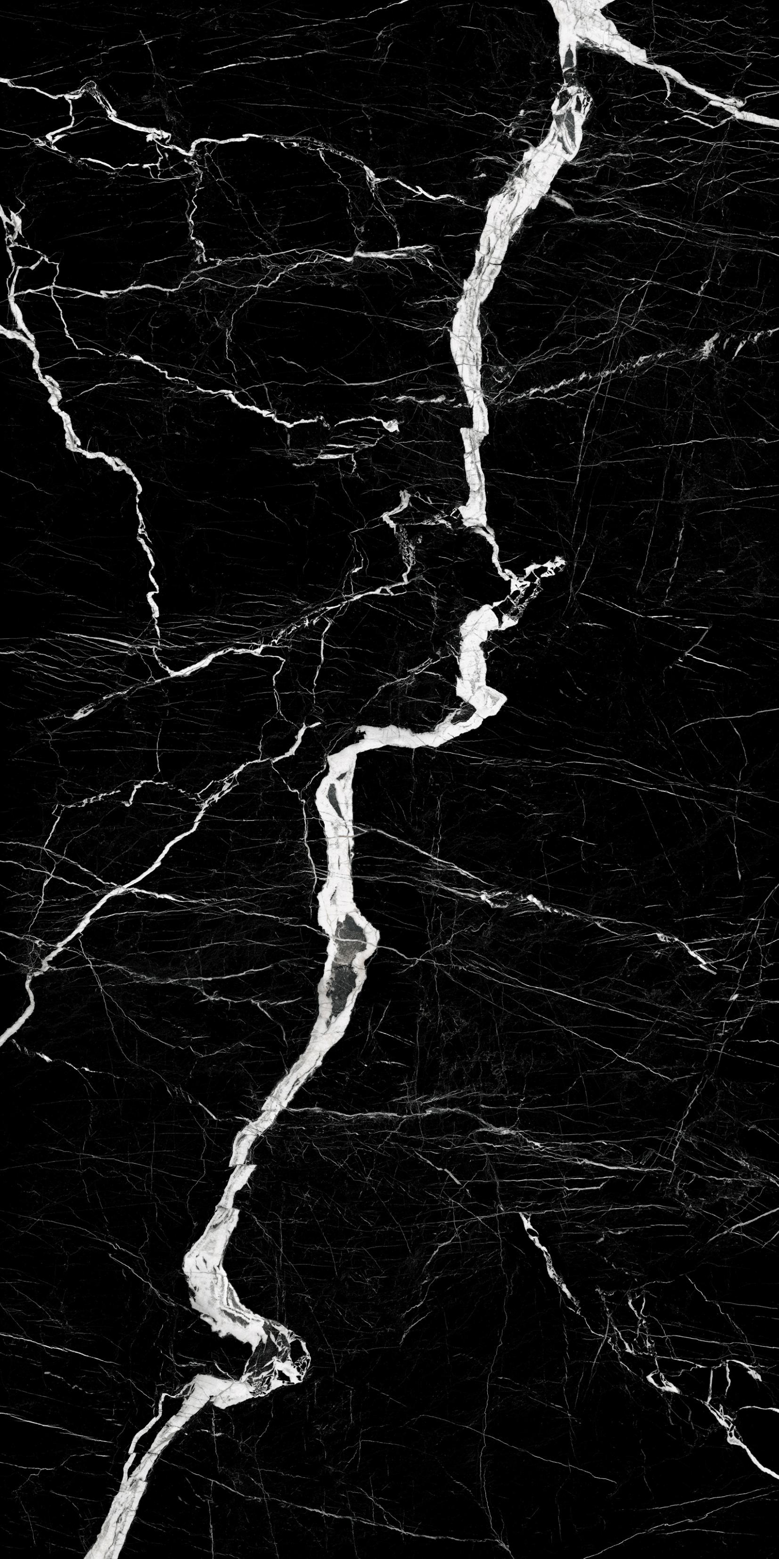Ararat Lightning 5' x 10' Porcelain Slab | CIERO