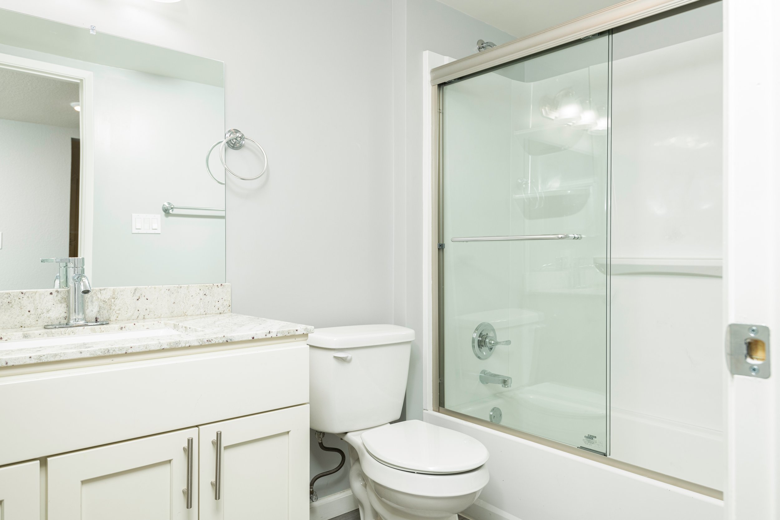 Guest Bathroom.jpg