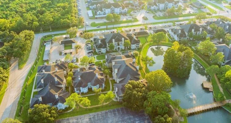 The Dominion Neighborhood Guide, San Antonio