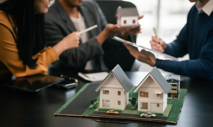 How Investors Approach Coastal Bend Real Estate