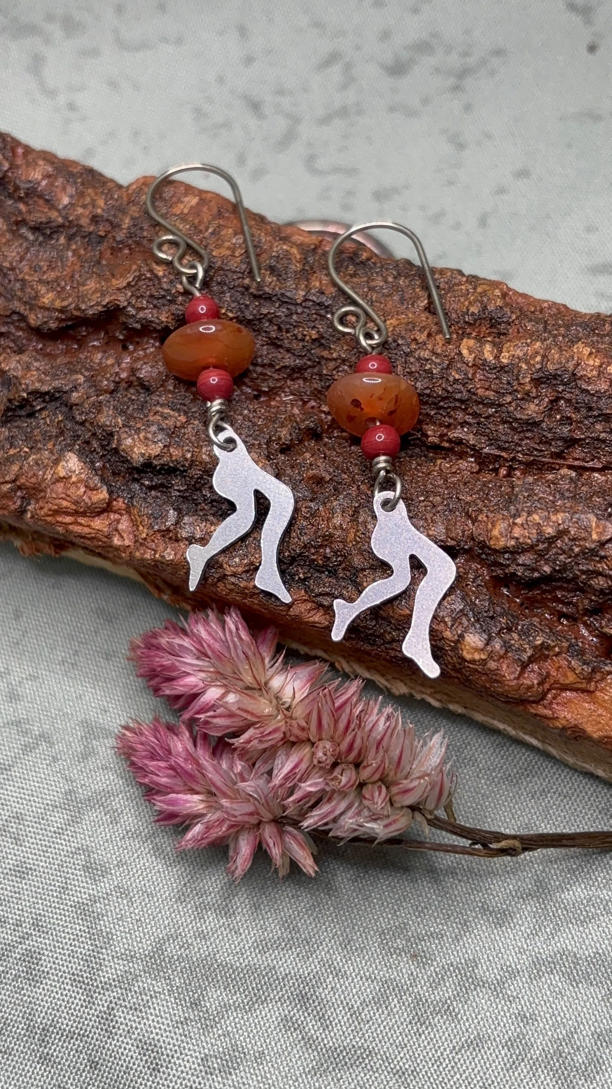 Dancing Silhouette Earrings, Dany MetalArt.JPG