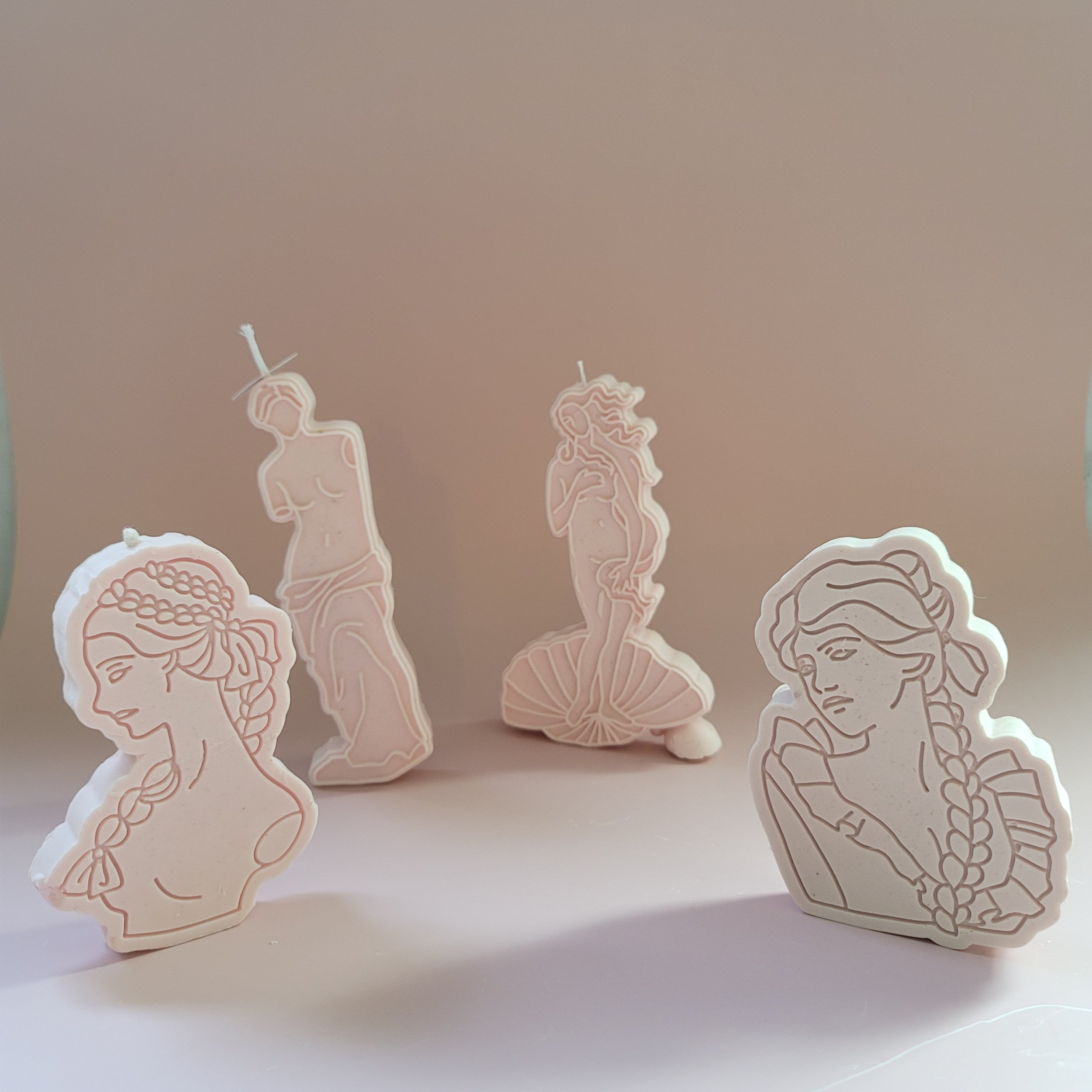 https://i.etsystatic.com/24859501/r/il/fefc6b/4323174601/il_fullxfull.4323174601_runa.jpg