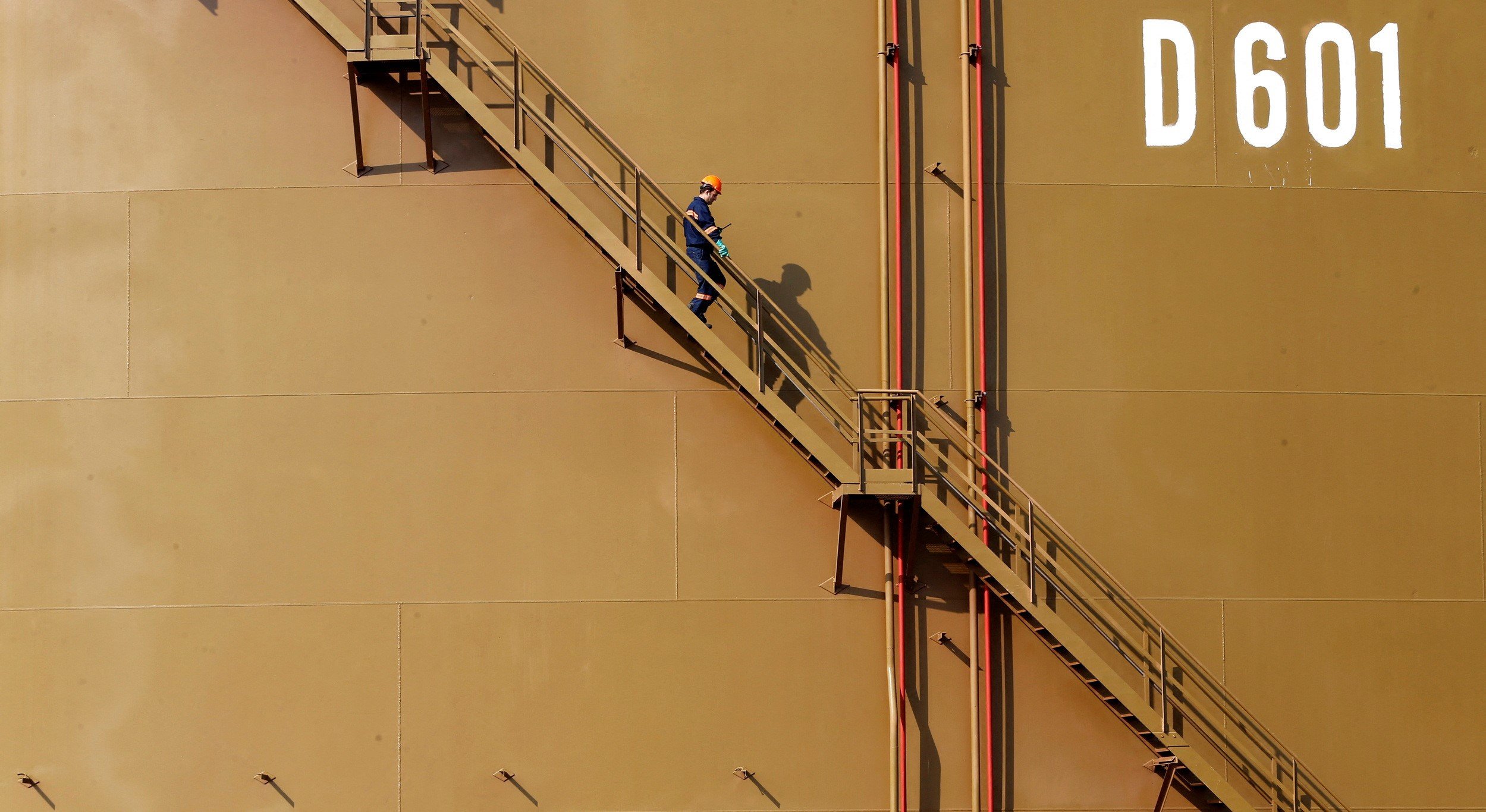 What is the Iraq-Turkey oil pipeline dispute and who's on the hook?