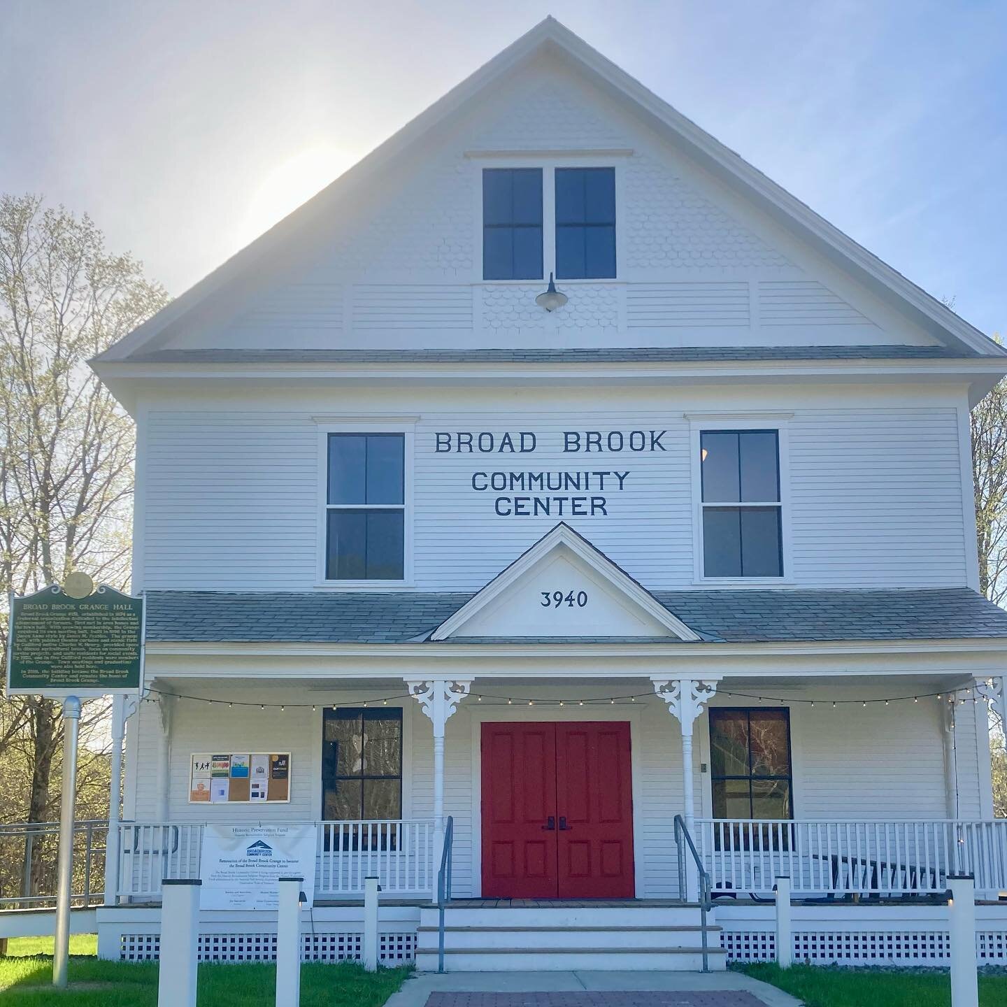 Spring has definitely arrived in Guilford! So nice to see green grass again! 

For any interested in volunteering for our yard clean up day we'll be there from 9-noon this Saturday.  Don't forget to bring rakes 😊

#volunteeropportunity #guilfordvt #