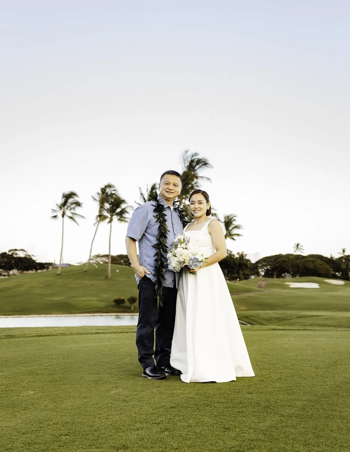 April and Mick’s Candid &amp; Joyful Hawaii Wedding at Kapolei Golf Club
