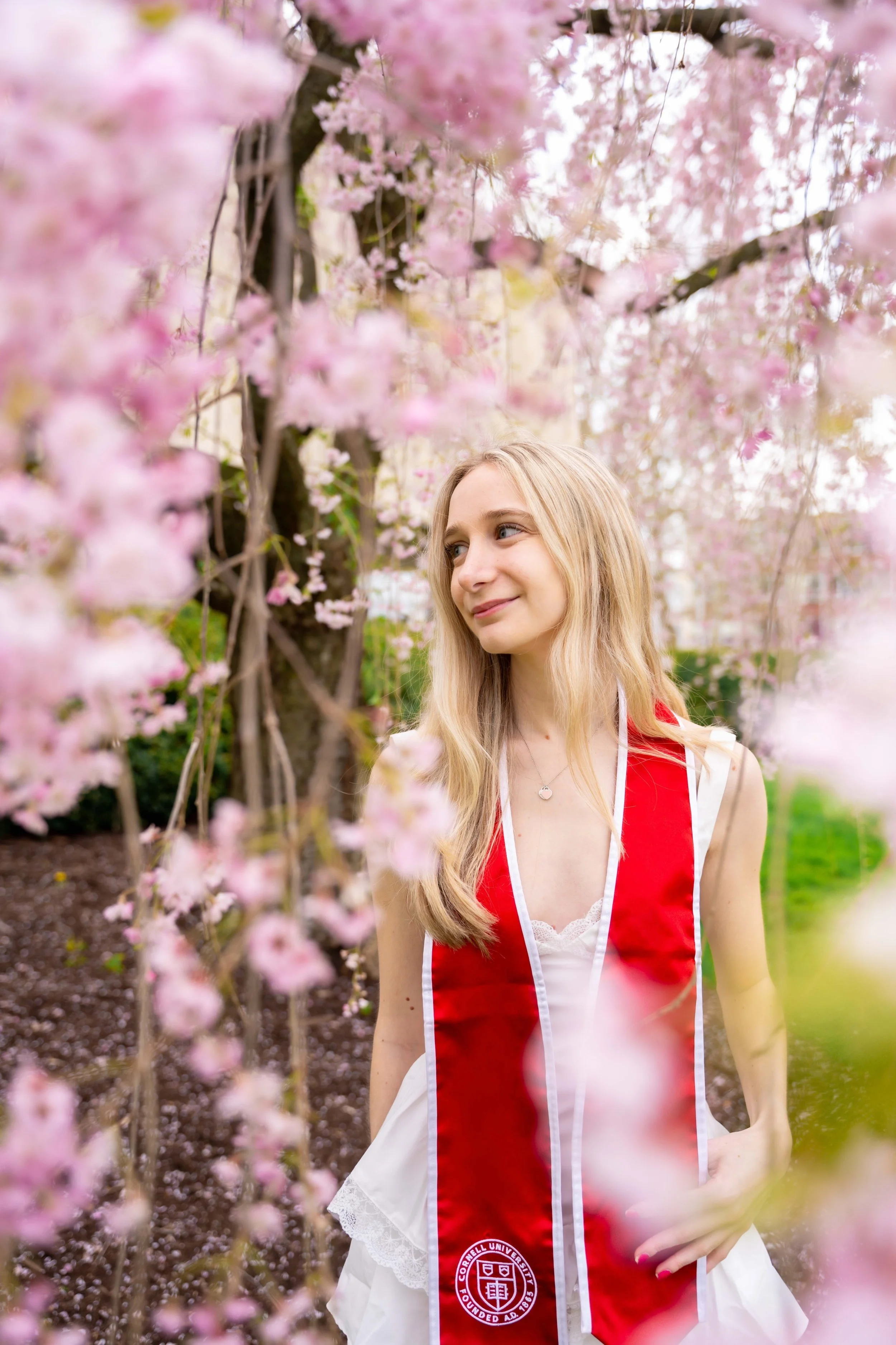 Alexandra_Grad-16.jpg