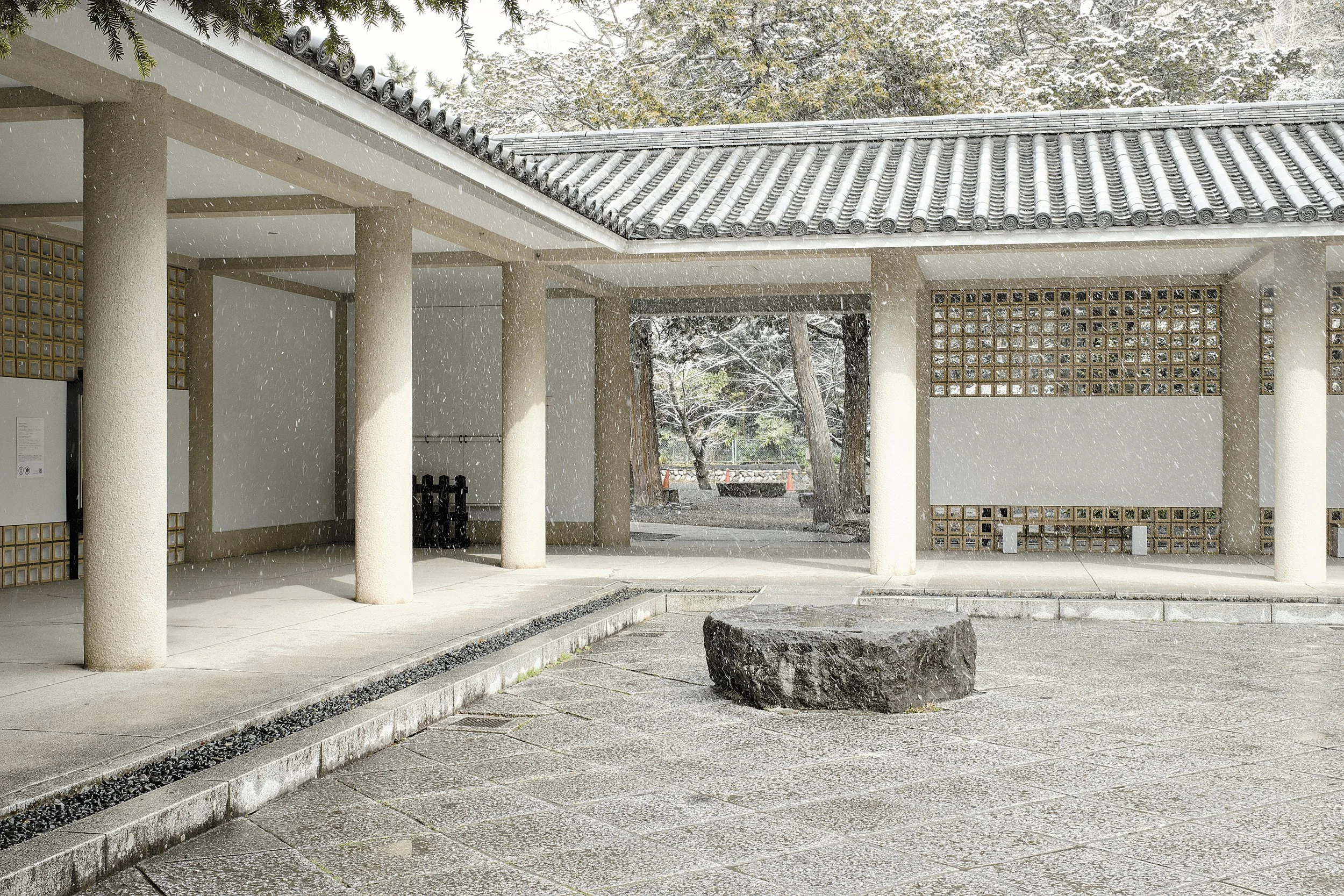 Inside the Courtyard behind Daibutsu