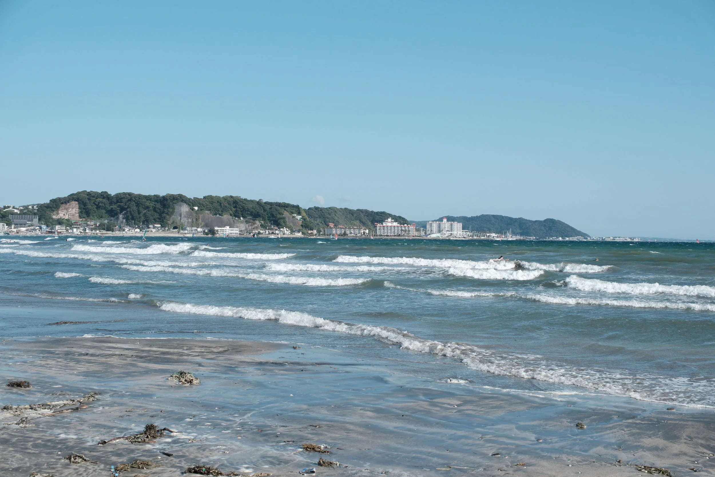 Yuigahama Beach.  A wonderful surf!