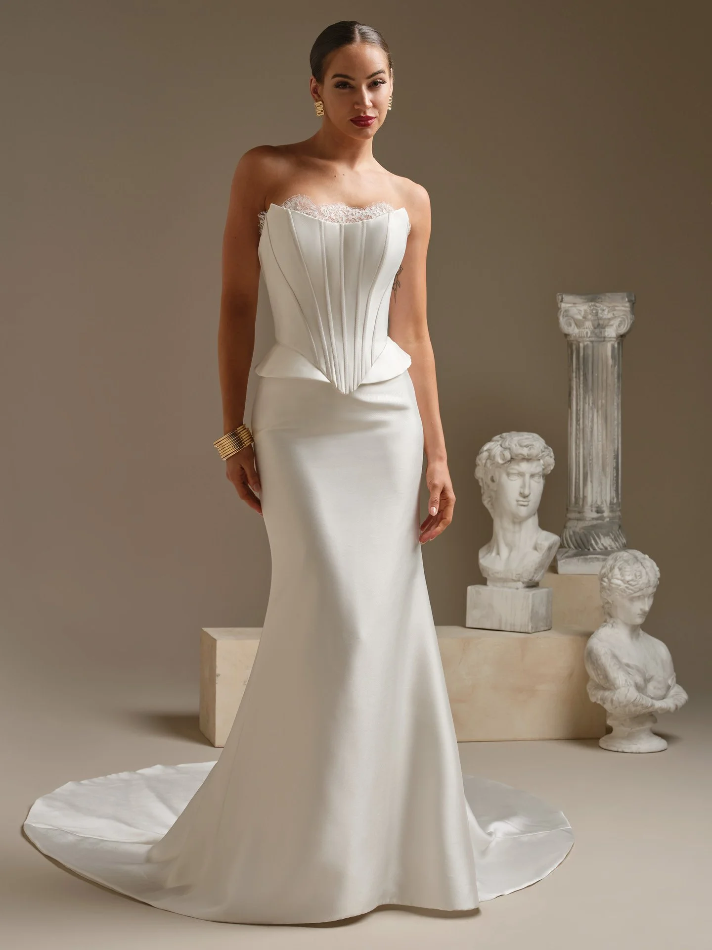 BRAND NEW IN - LASSEN MARIE