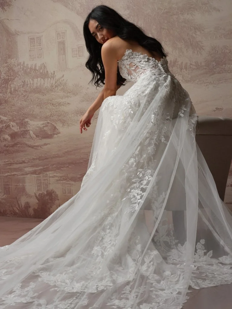 Maggie-Sottero-Estelle-Fit-and-Flare-Wedding-Dress-F6MK141A01-Alt56-IV066.jpg