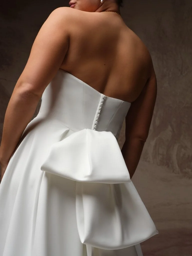 Maggie-Sottero-Calliope-A-line-Wedding-Dress-F6MB128A01-Alt58-IV002-Curve.jpg