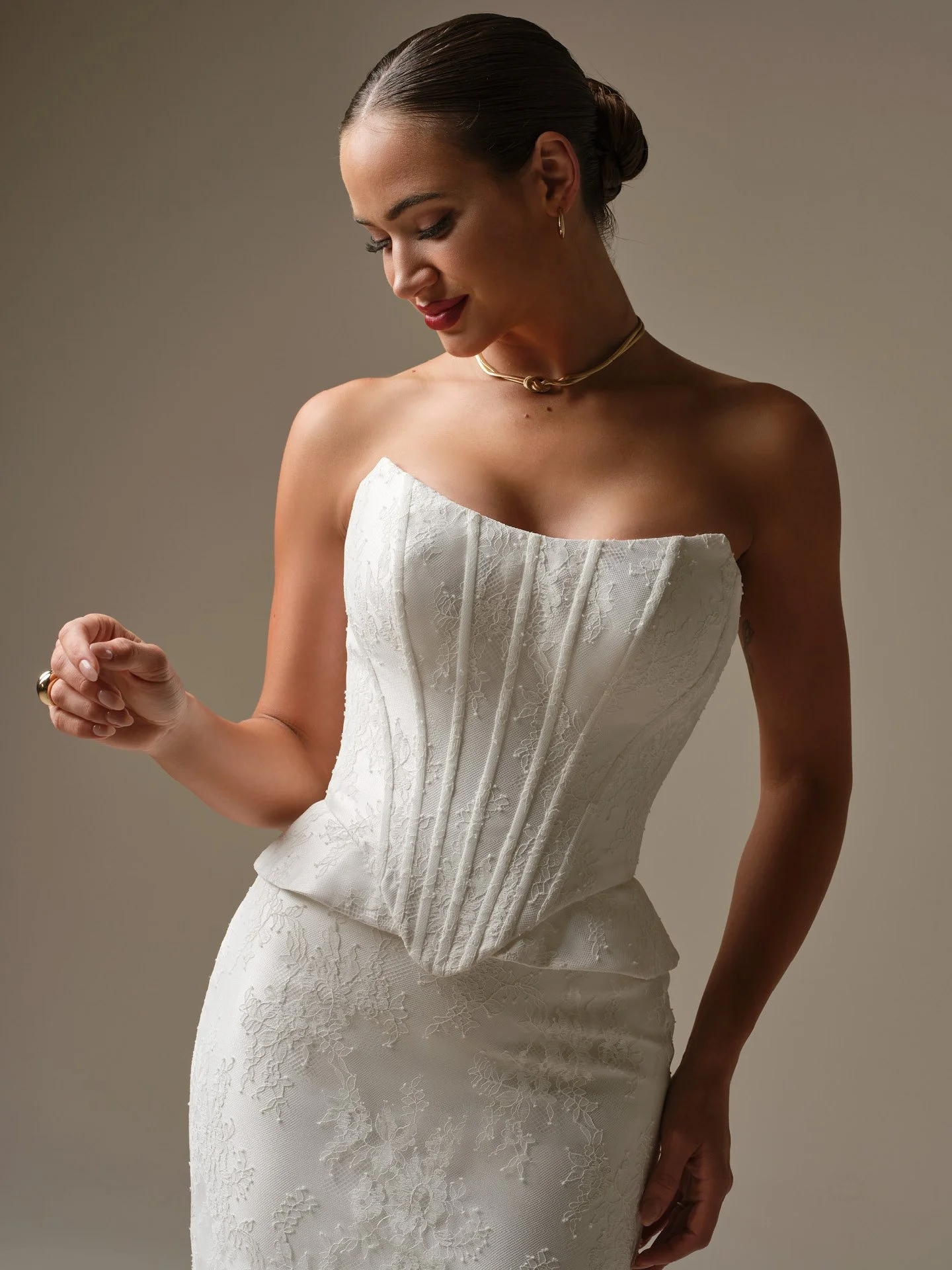 Sottero-and-Midgley-Lassen-Sheath-Wedding-Dress-26SS453A01-Alt51-IV002.jpg