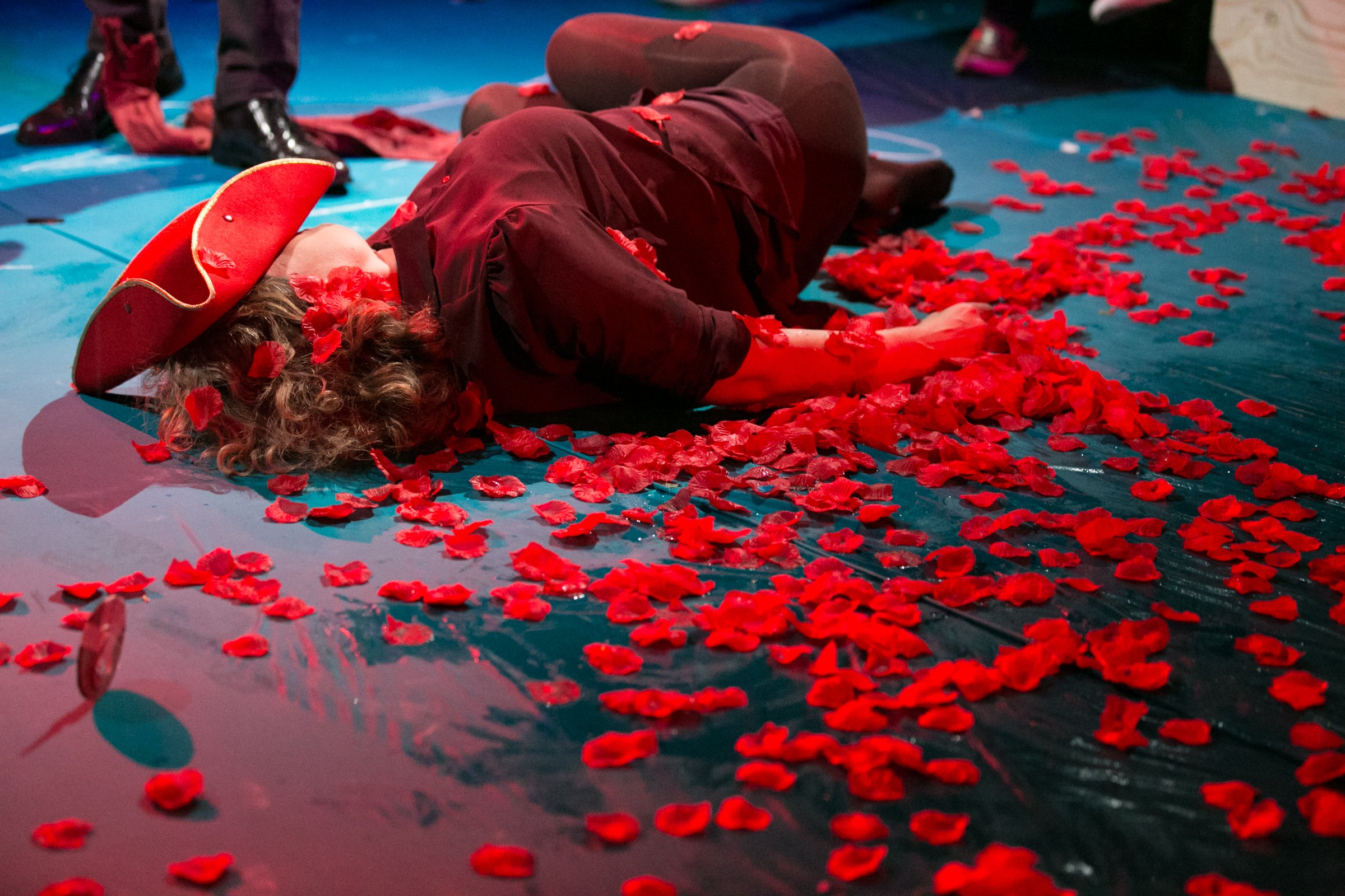 Hannah Ringham. The Unknown Island. Gate Theatre. 2017. c. Cameron Slater.jpg