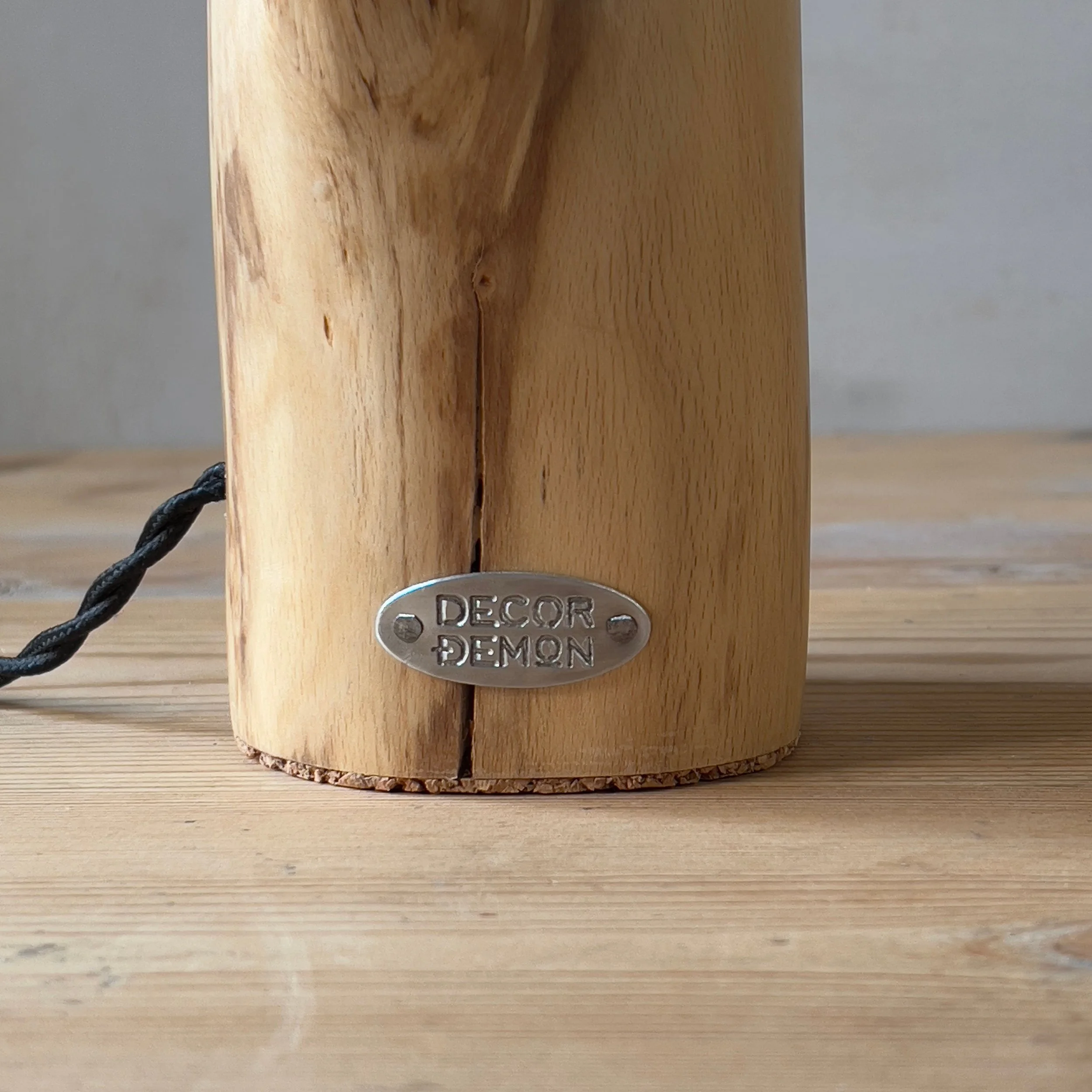 Patchwork wood lamp detail 3