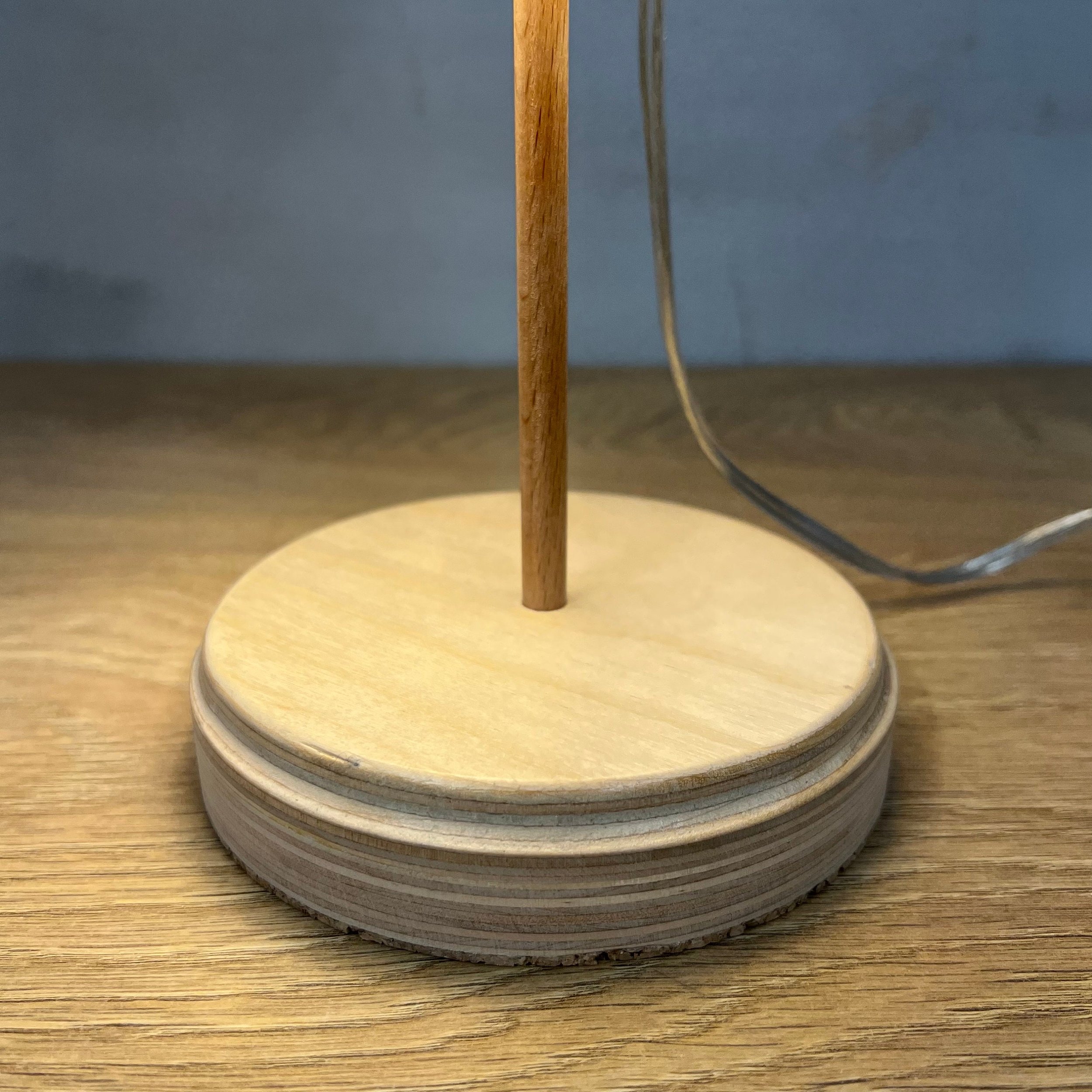 Laundry Collection: T-shirt table lamp -detail 2