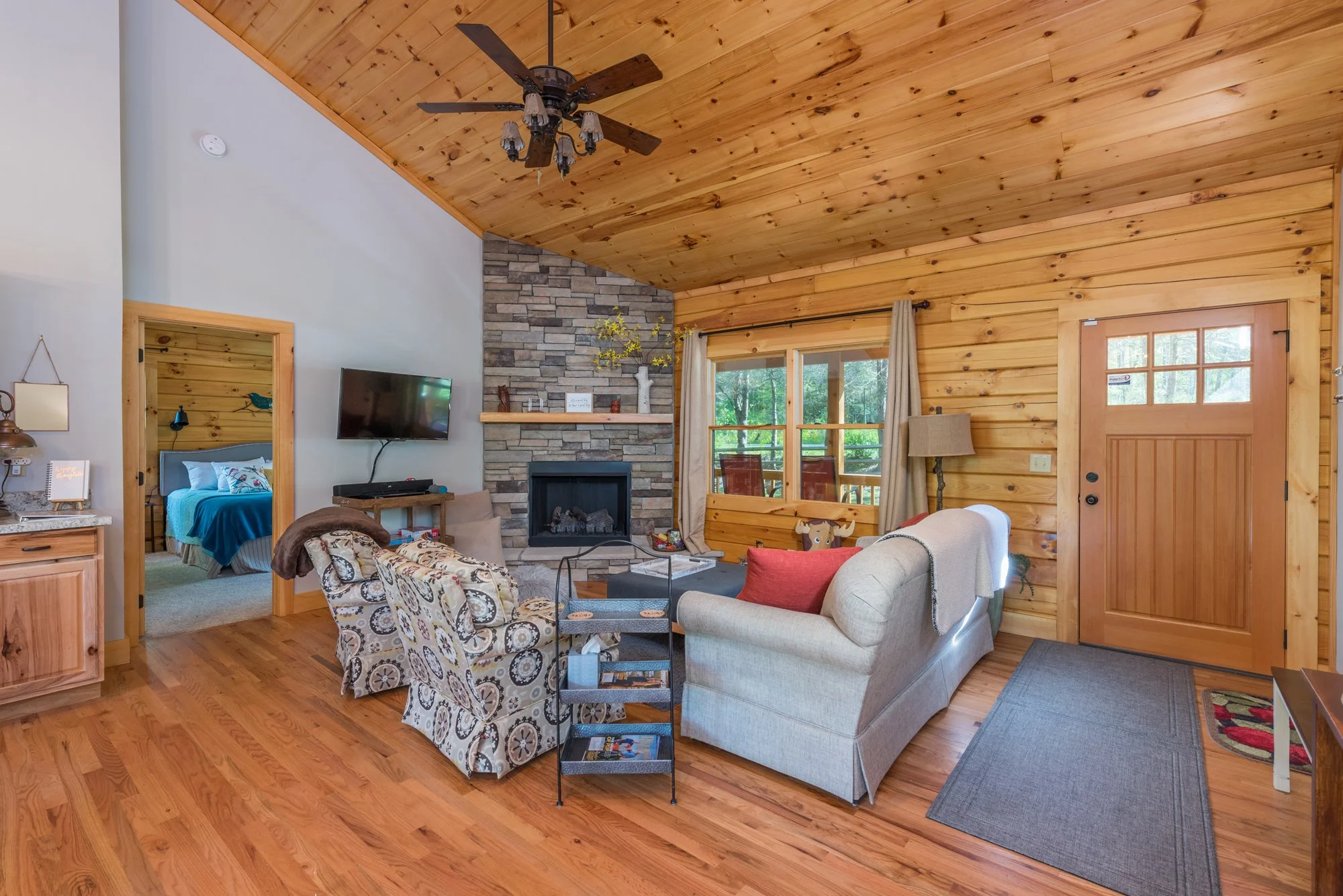 Riversong Cabin Black Mountain, NC — Hopetown Homes