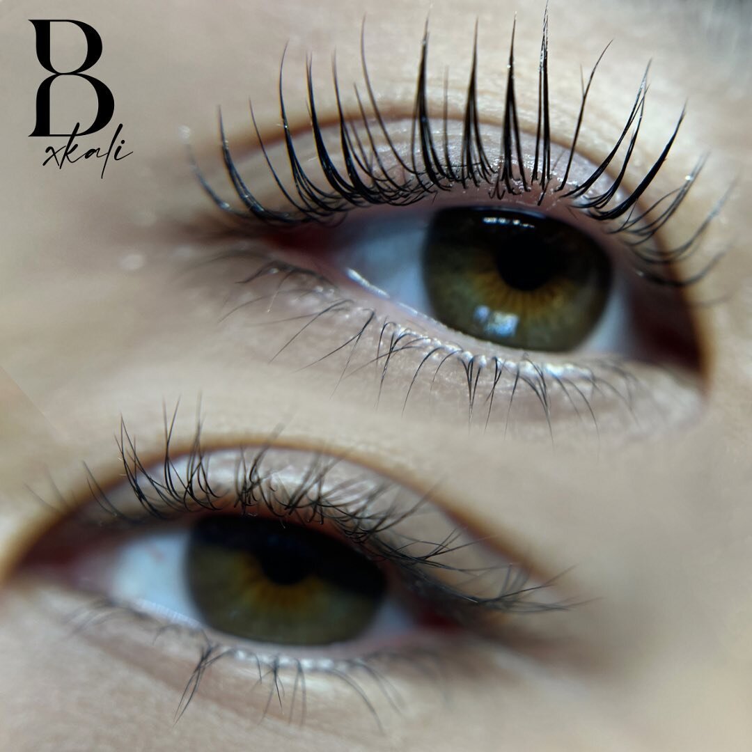 this lash lift is really giving ❤️&zwj;🔥

Looking for a low maintenance way to enhance your lashes without a lash curler? this is it! 

Schedule an appointment now 🗓️ link in bio