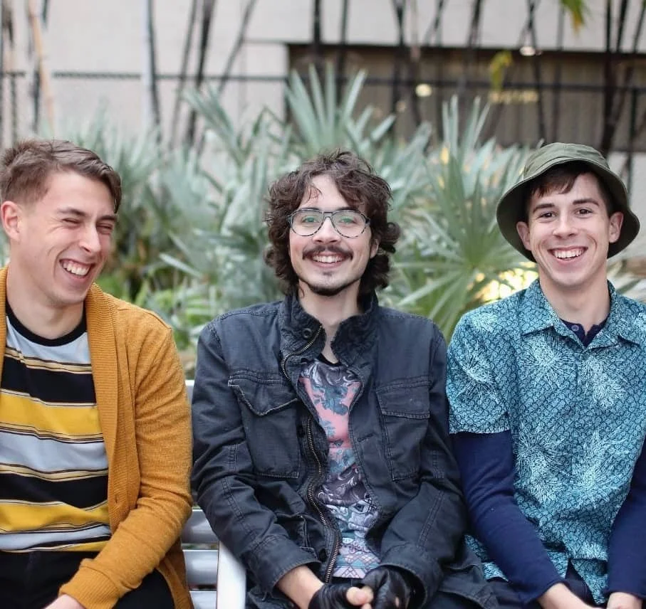 Feelin’ Peachy Unveil Their Brand New Clip “Don’t Panic!”