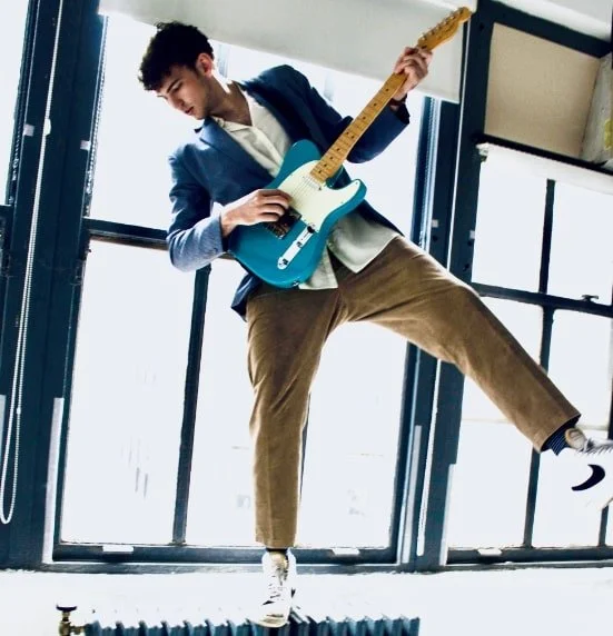 Indie Pop Singer-Songwriter Cade Hoppe Shares His New Song “Labels”