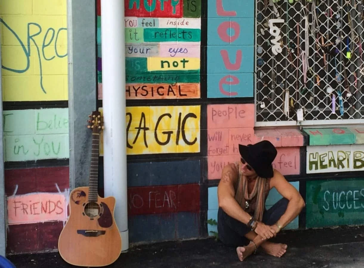 Australia’s ‘Rhythm King’ AKoVA Unveils His “Please Move” Visual