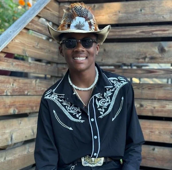 Mane Thompson &amp; The Racing Pulses Connect on “Rewrite the Past”