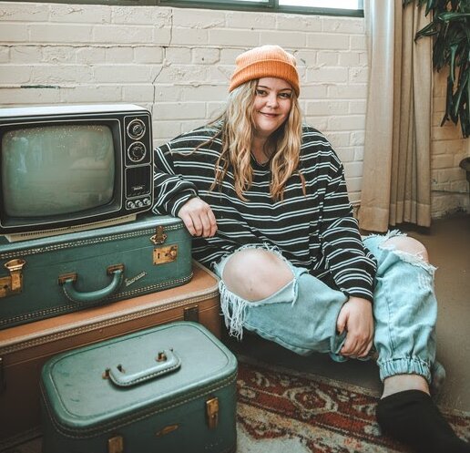 Indie Alt-Pop Artist Maddy Little Shares Her Breakup Song, "Quicksand" 