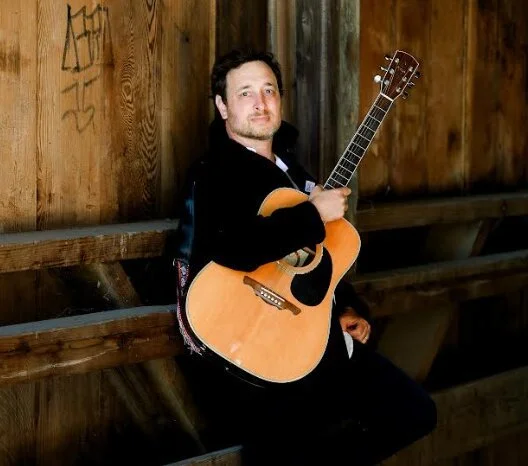 Brad Wolfe &amp; The Moon Releases “Why Wait” Clip