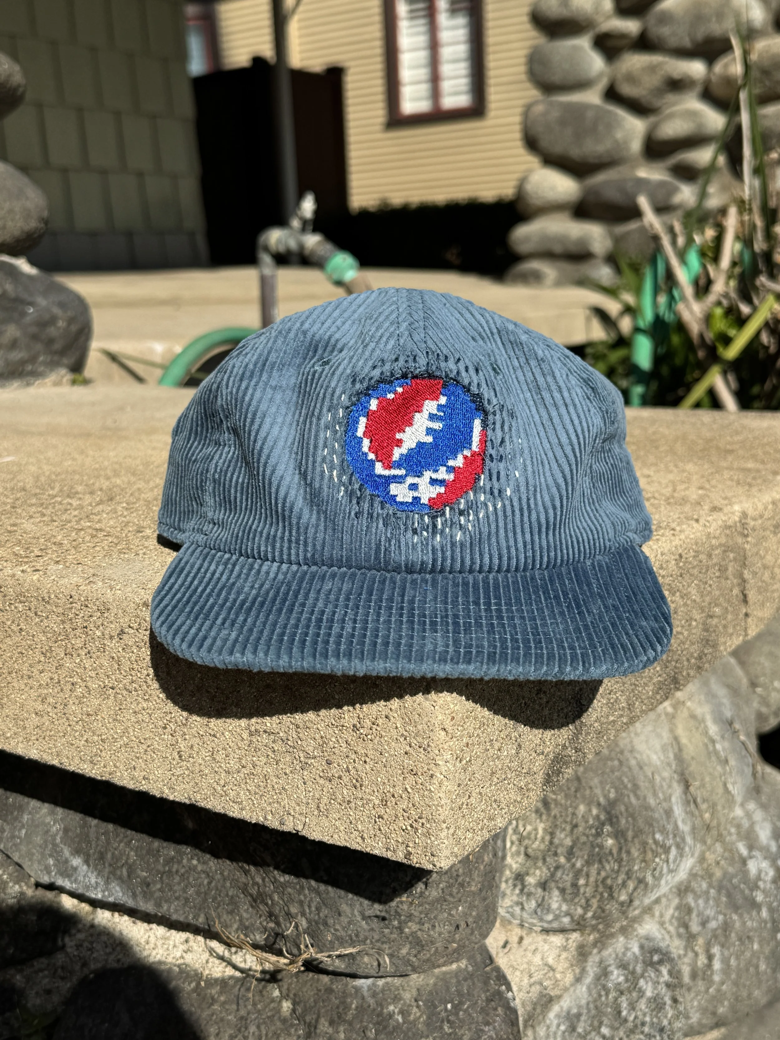 Pixel Stealie 5 Panel