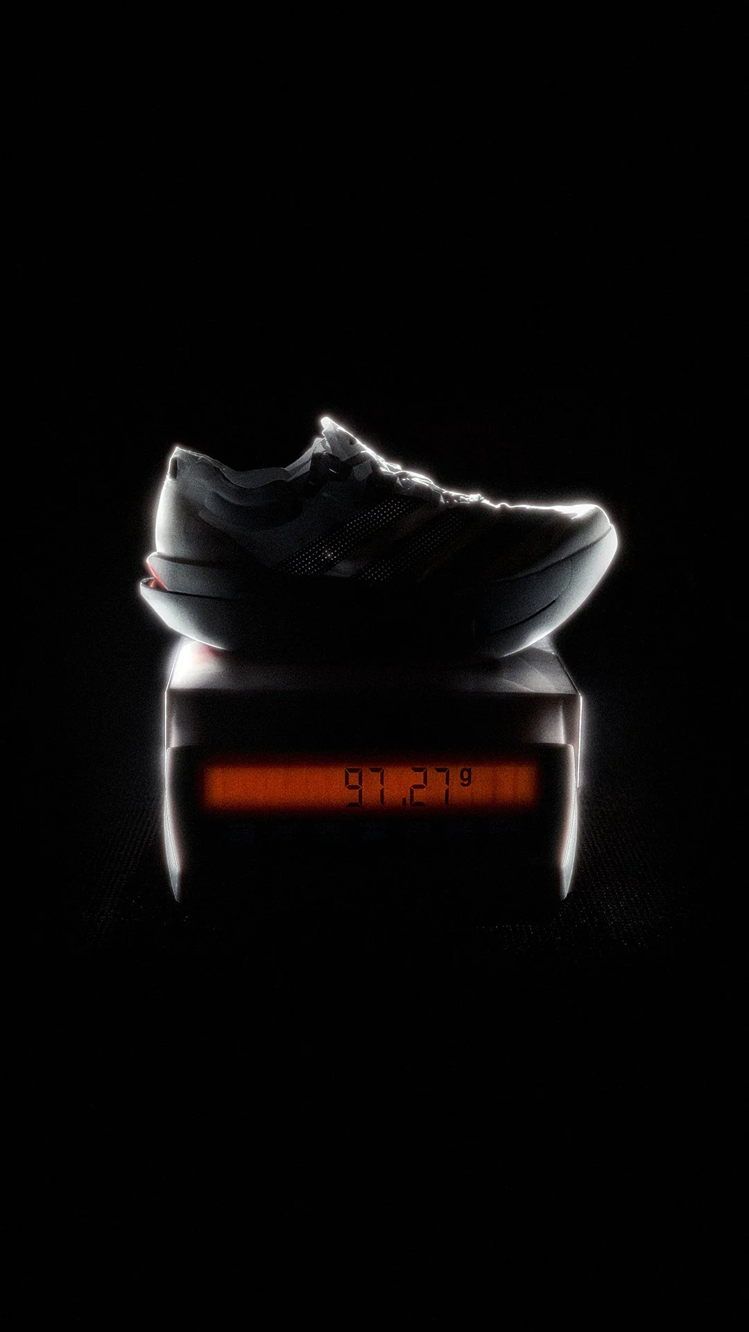 adidas_running_ProEvo3_Leak_2D_9x16_01.JPG