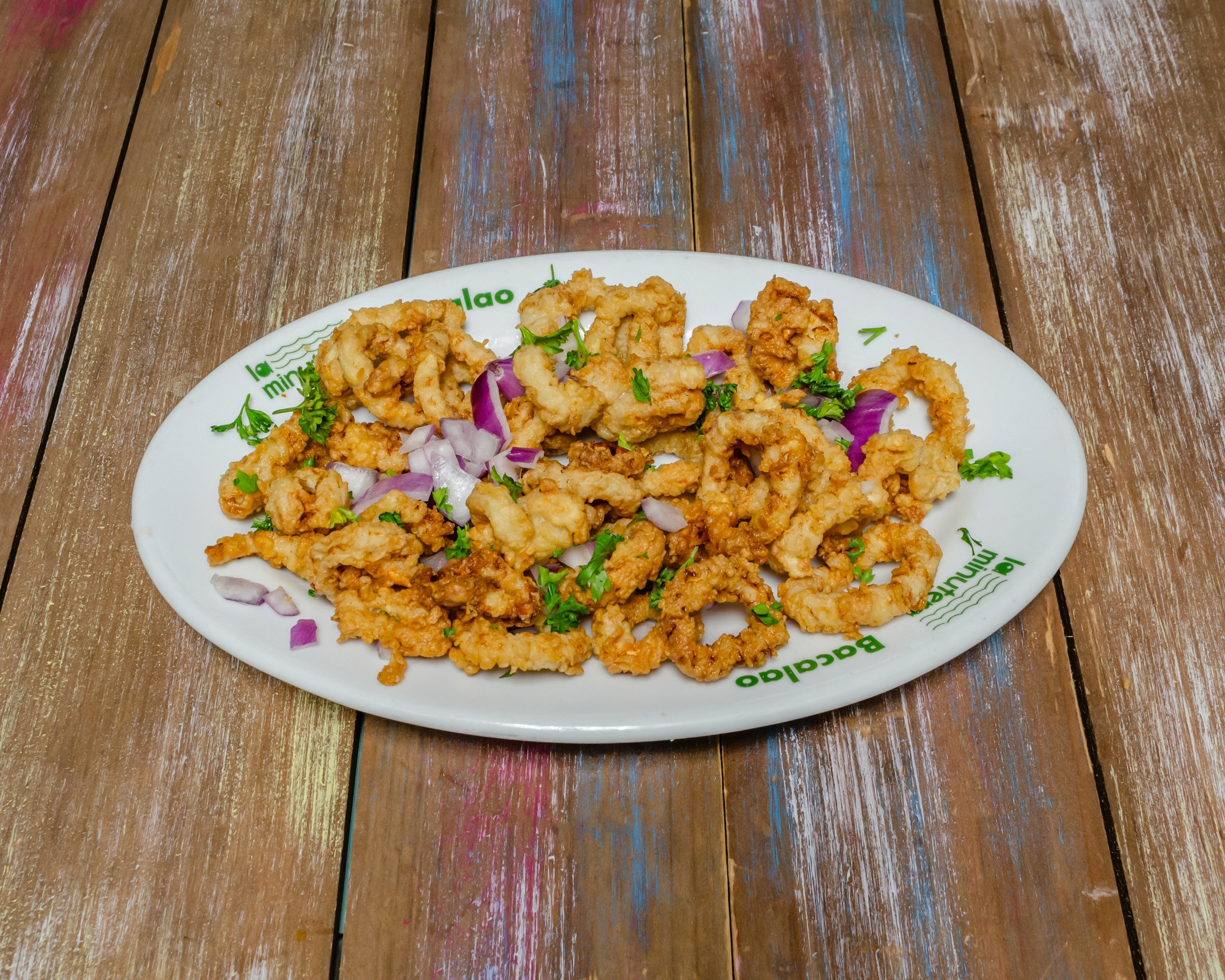 LaMinuteraSeafoodRestaurant_CalamaresFritos_2880x2304.JPG