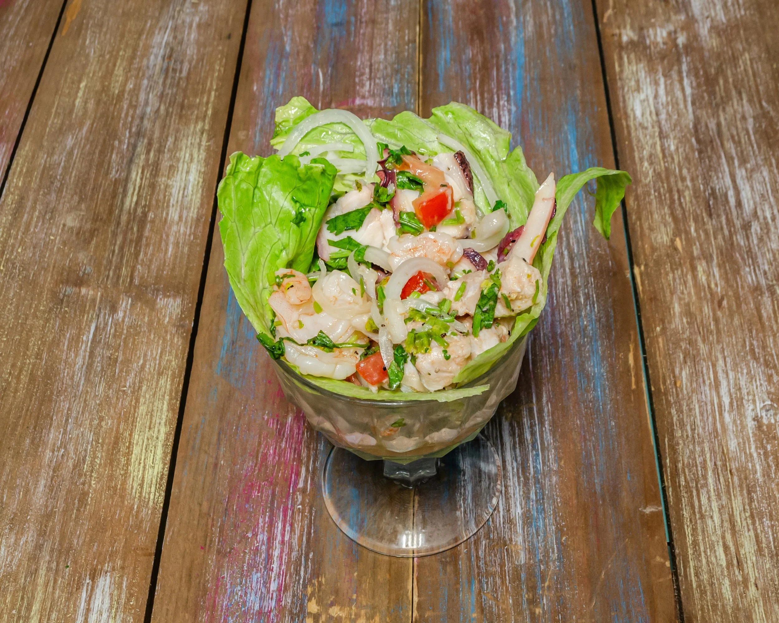 LaMinuteraSeafoodRestaurant_CevicheDeMariscos_2880x2304.JPG