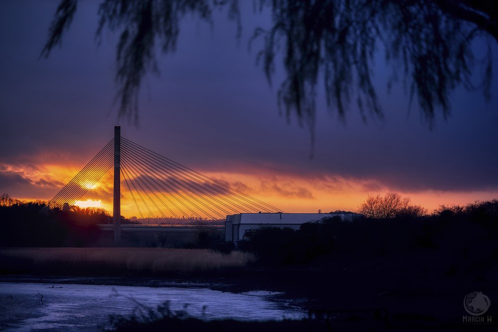 Cable_Bridge_Sunset_Drogheda_Boyne_Marcin_W_Photography_23_03_24 1.jpg