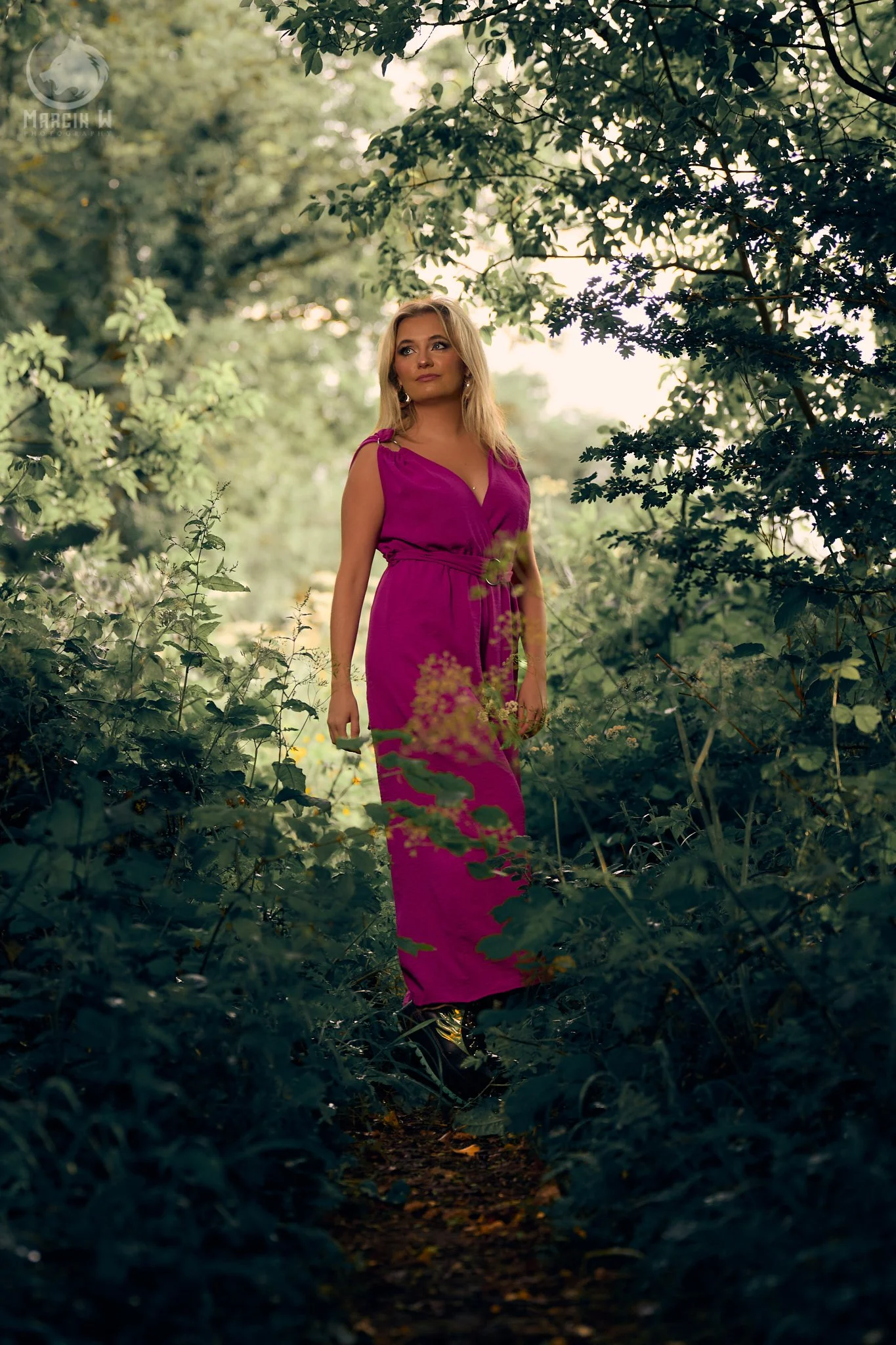 Atmospheric portrait of Theresa McKenna for her “Climb” single promotional photography.