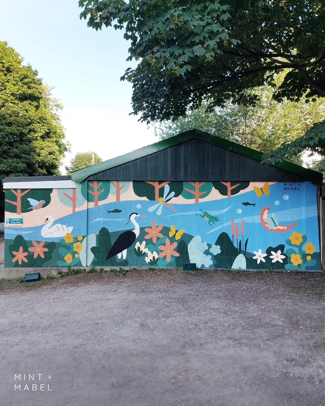 Mint-and-Mabel-Canals-Trust-full-mural.jpg