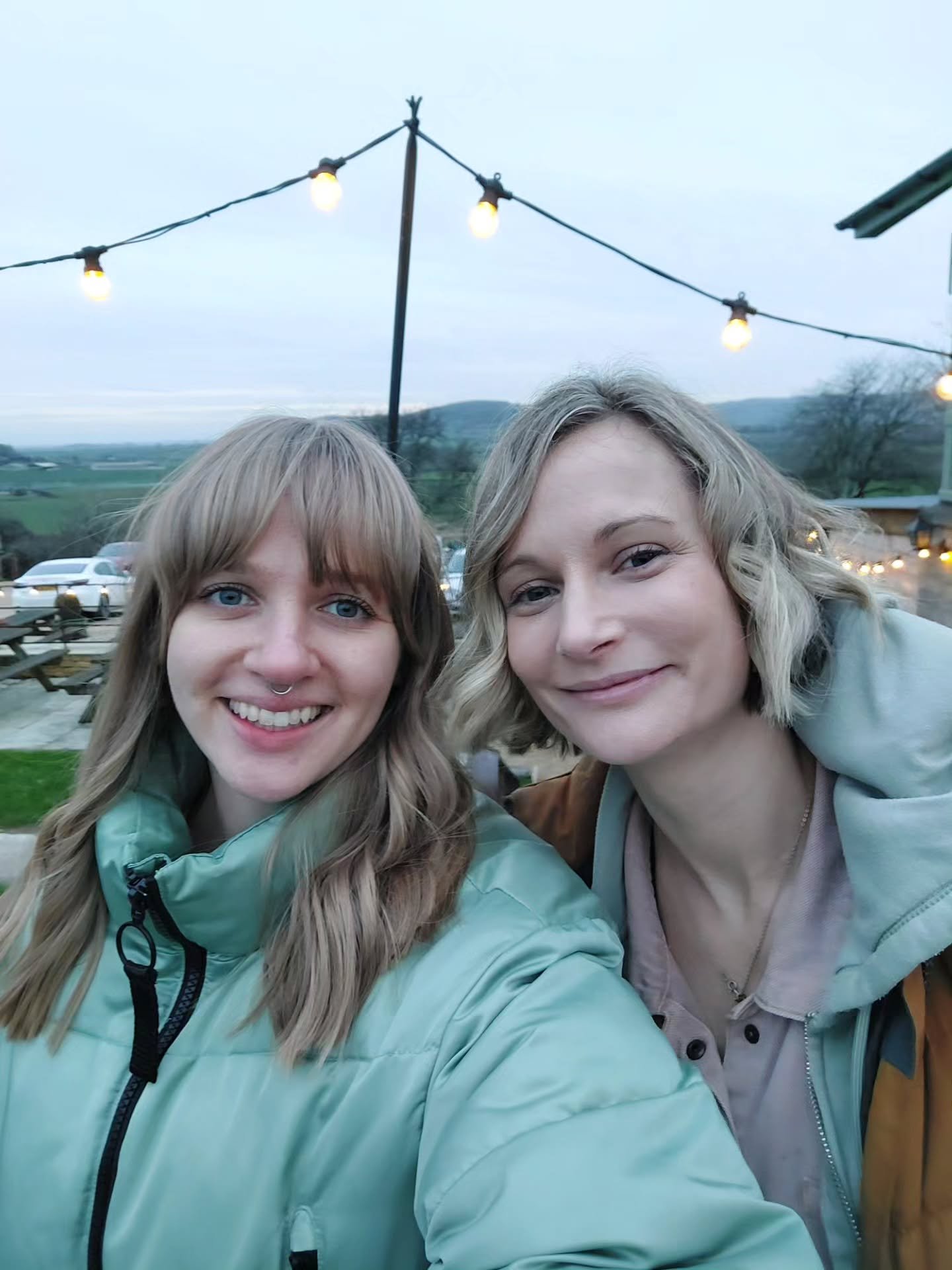 The perks of painting murals in the Cotswolds... A lovely walk and beautiful scenery after finishing a mural for a primary school in Cheltenham 🎨 Mural pics to come soon!