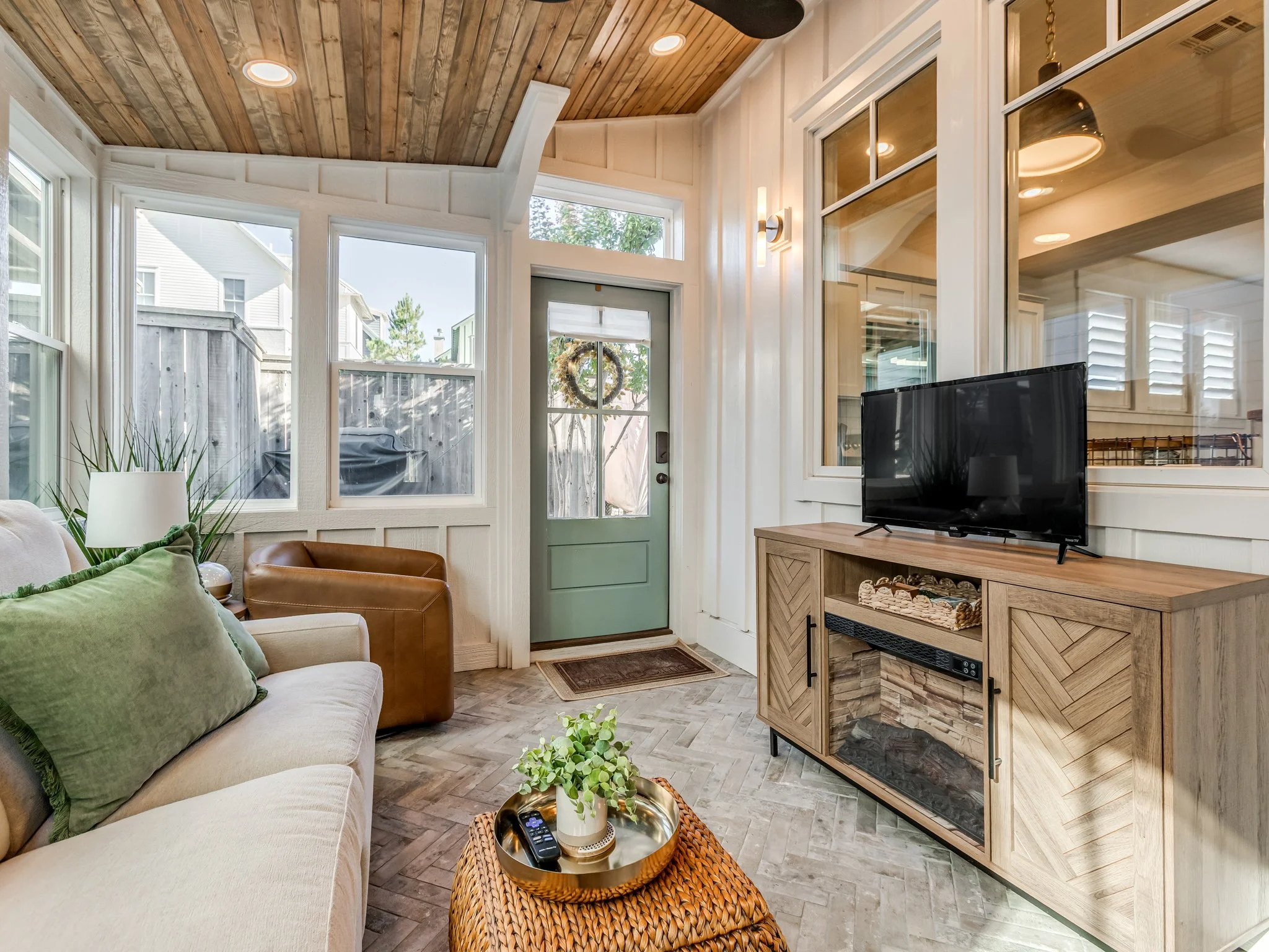 29 Boardwalk Unit C-19.JPG