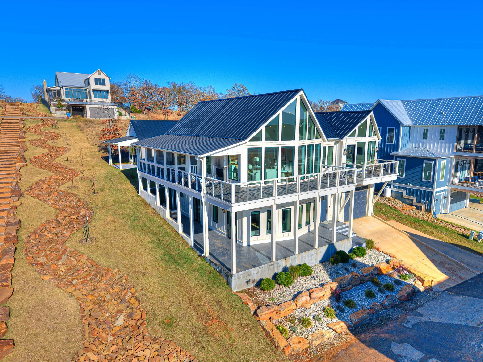 7-web-or-mls-121 Lower Green Way-7.jpg