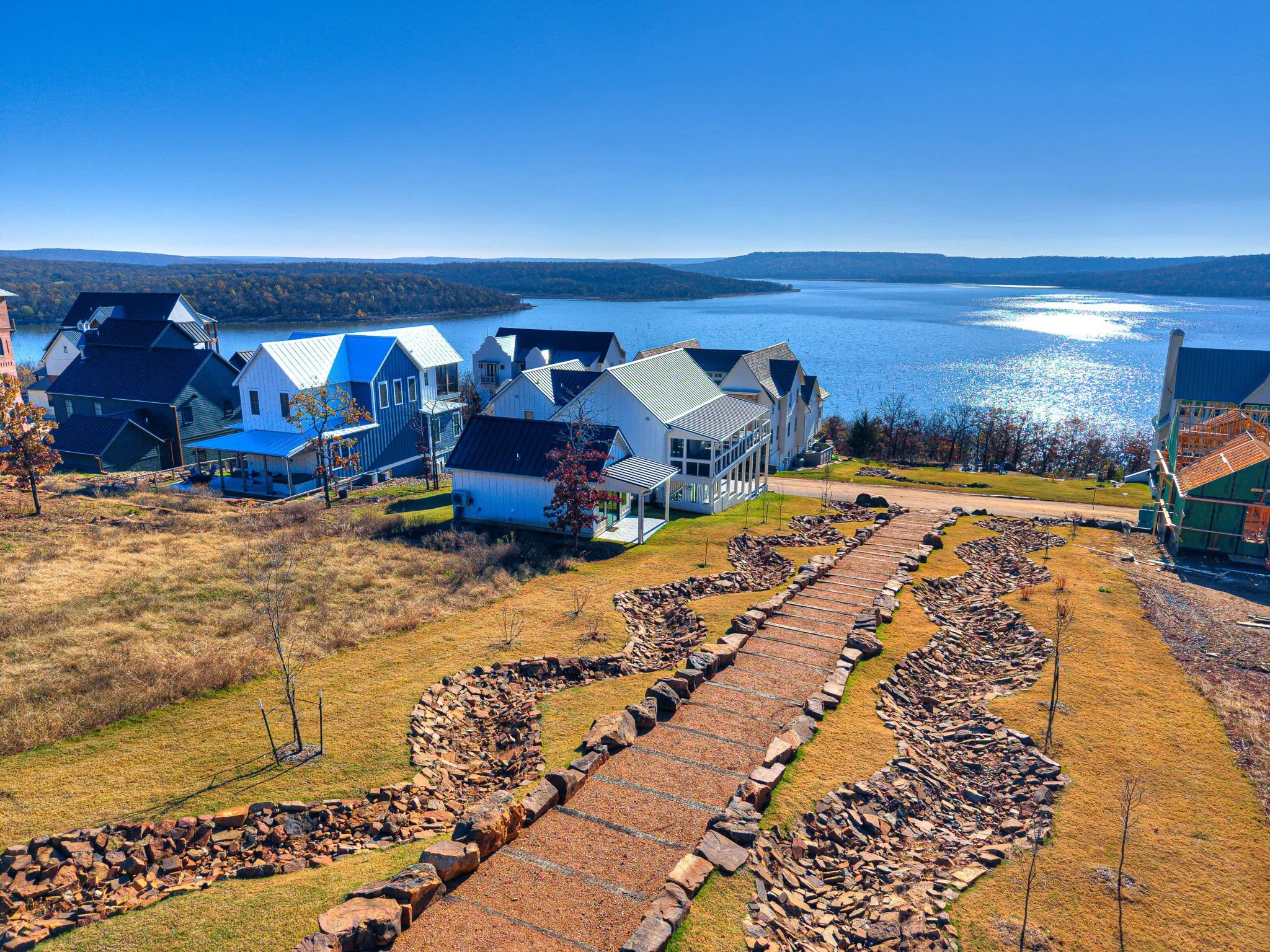 13-web-or-mls-121 Lower Green Way-13.jpg